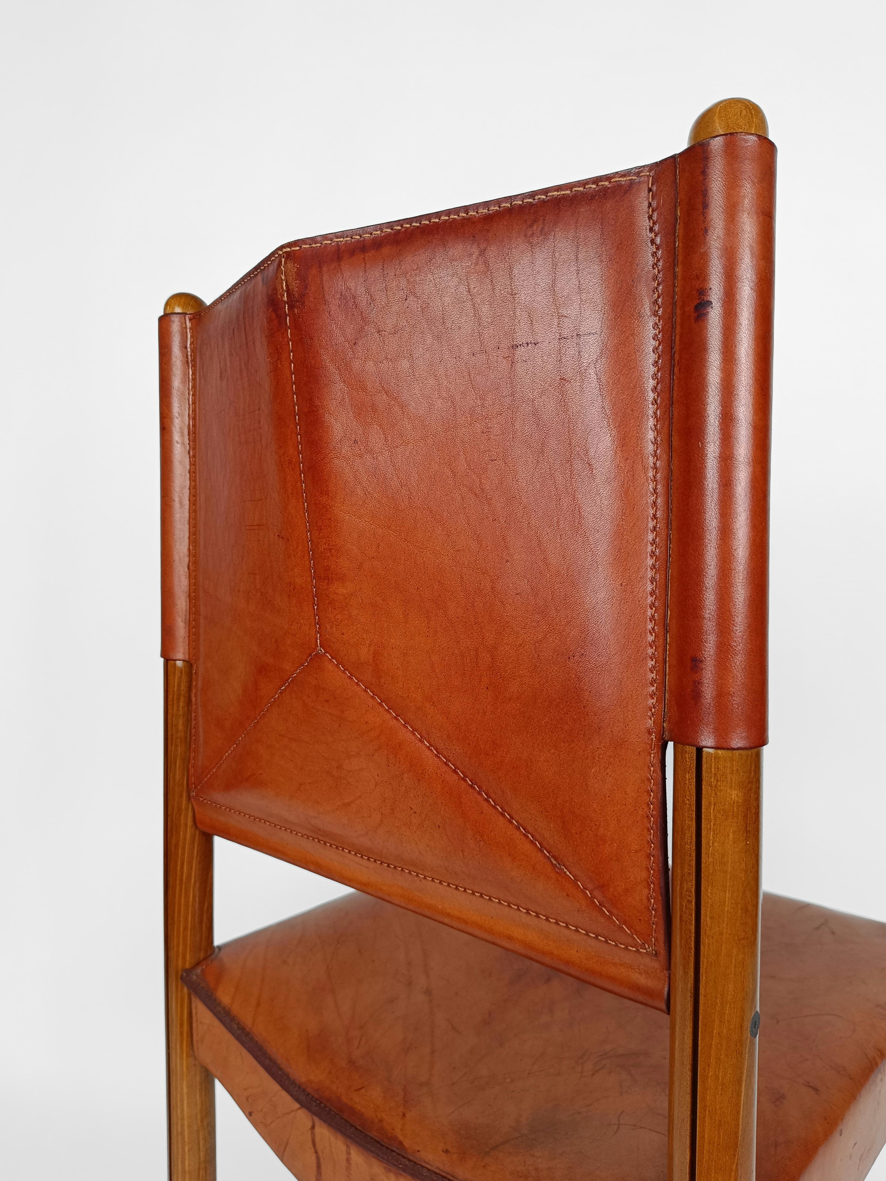 Set of eight Cognac Leather Dining Chairs in the style of Scarpa, Italy 1970s 9