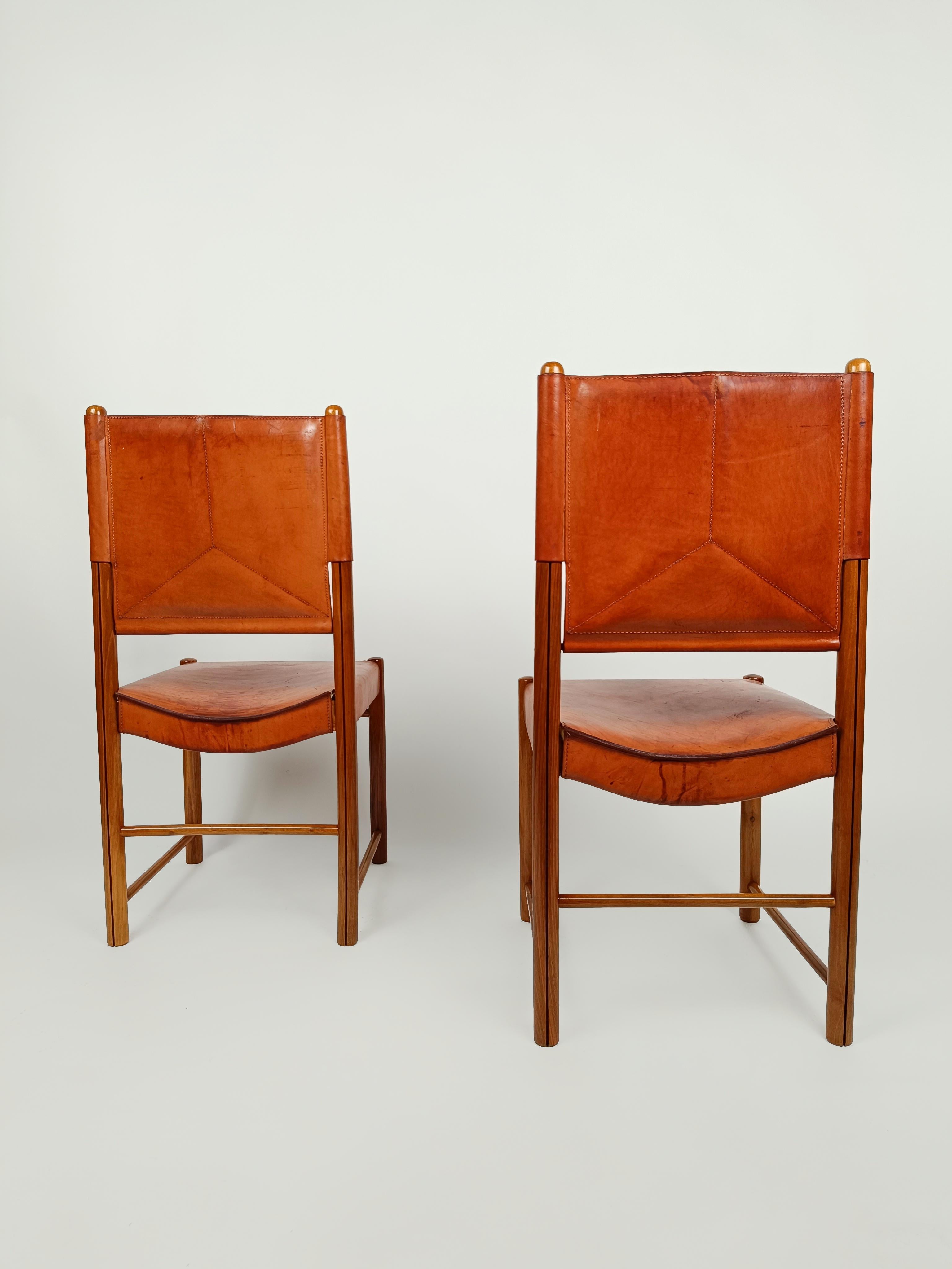 Set of eight Cognac Leather Dining Chairs in the style of Scarpa, Italy 1970s 12