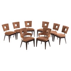 Set di otto sedie da pranzo personalizzate attribuite a Brueton.