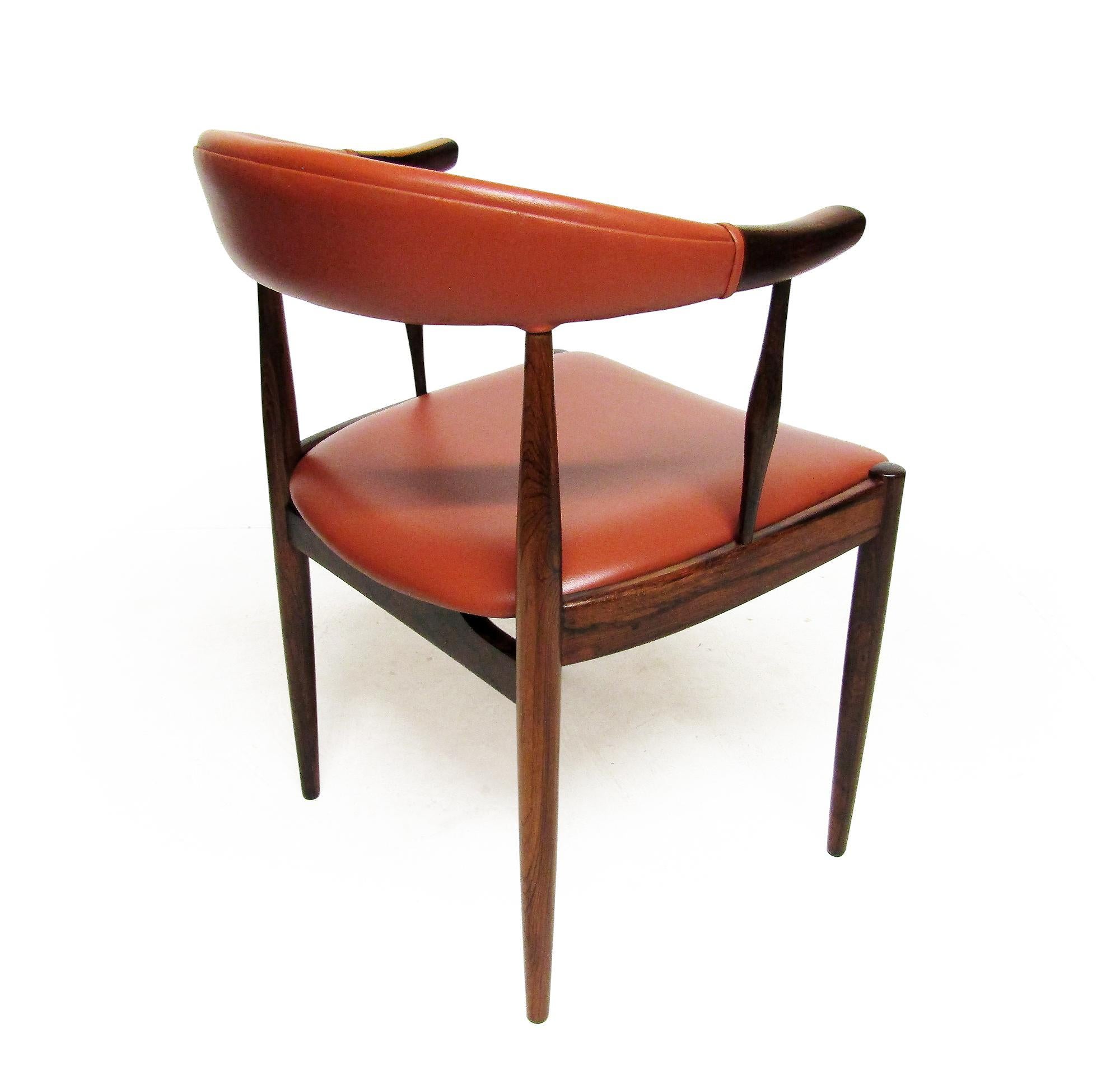 Set di otto sedie danesi in corno di mucca 