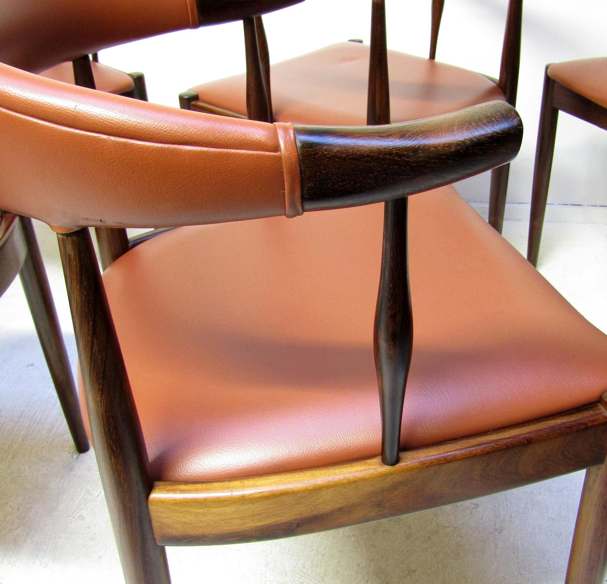 Set di otto sedie danesi in corno di mucca 