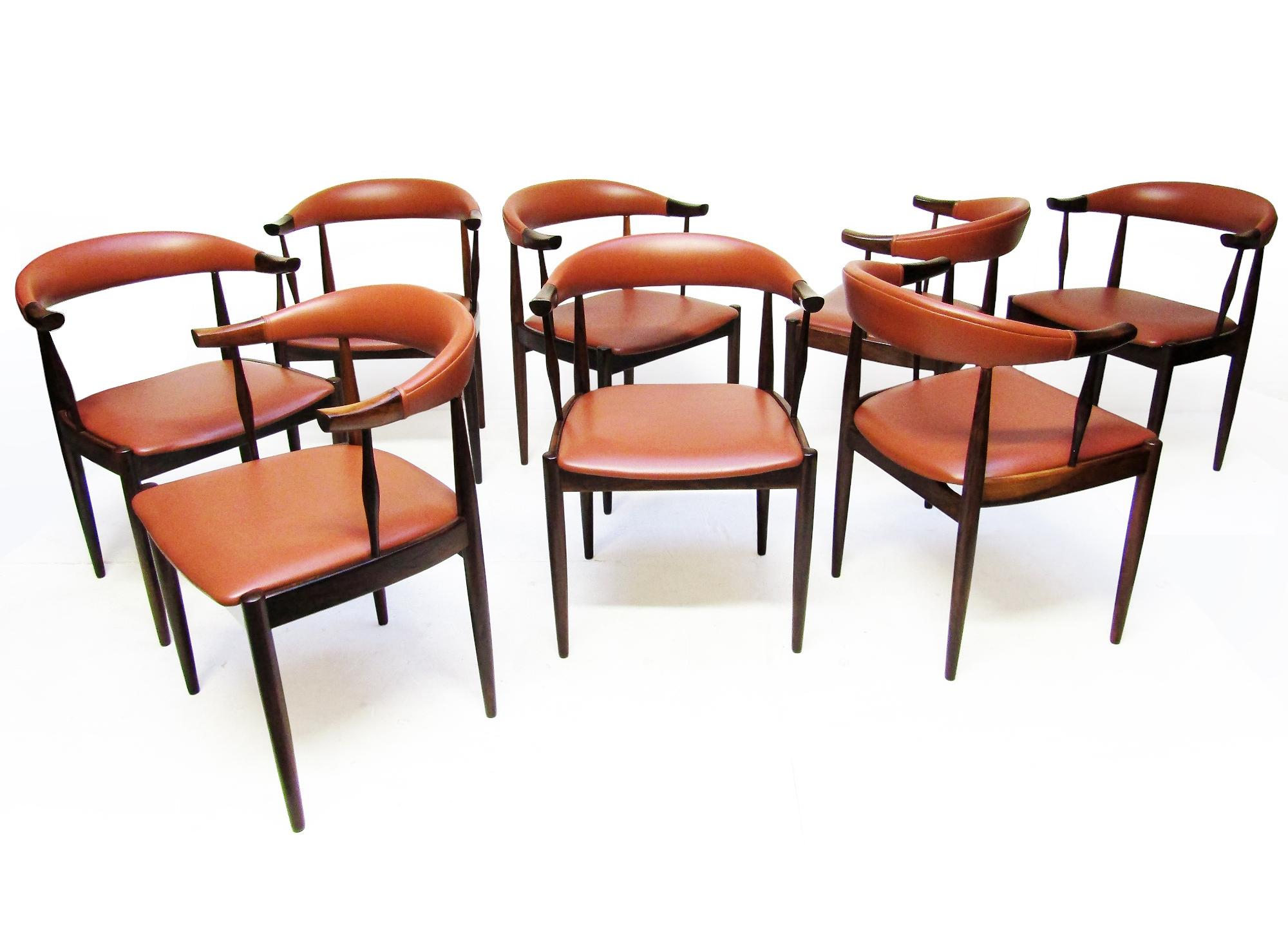 Danese Set di otto sedie danesi in corno di mucca 