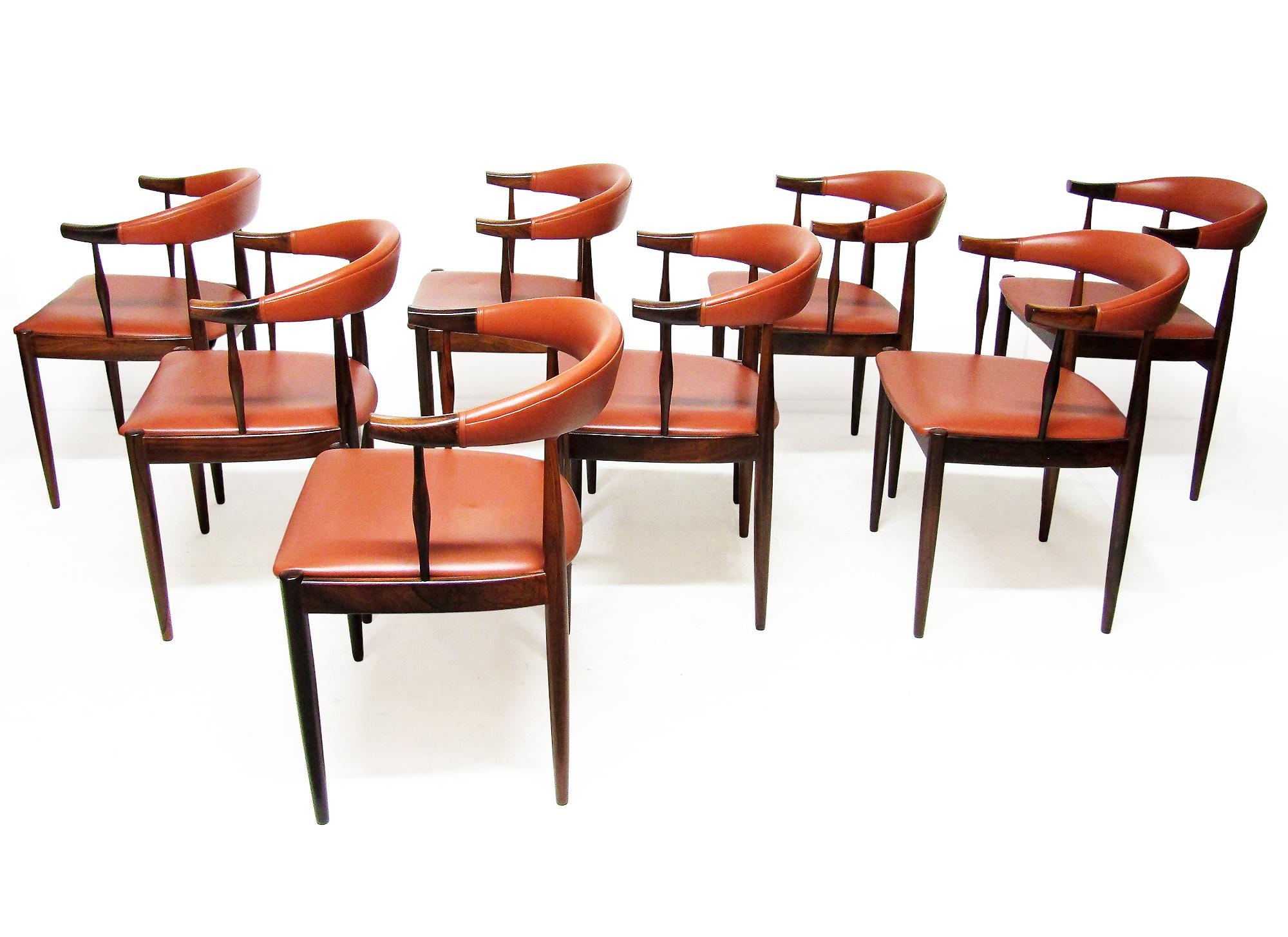 Set di otto sedie danesi in corno di mucca 