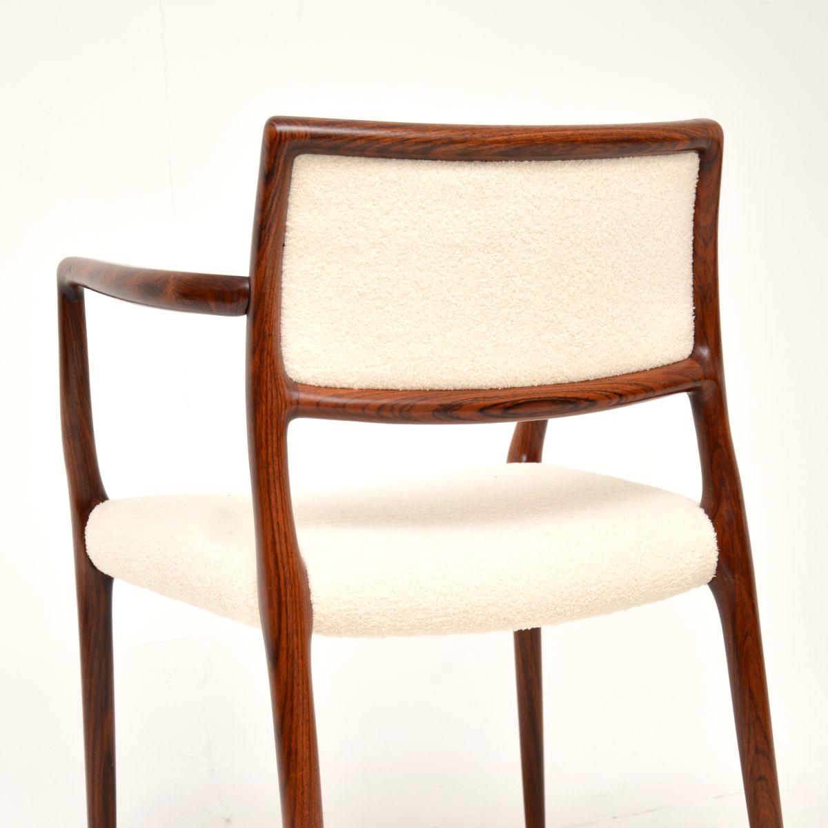 Set di otto sedie da pranzo danesi di Niels Moller in vendita 8