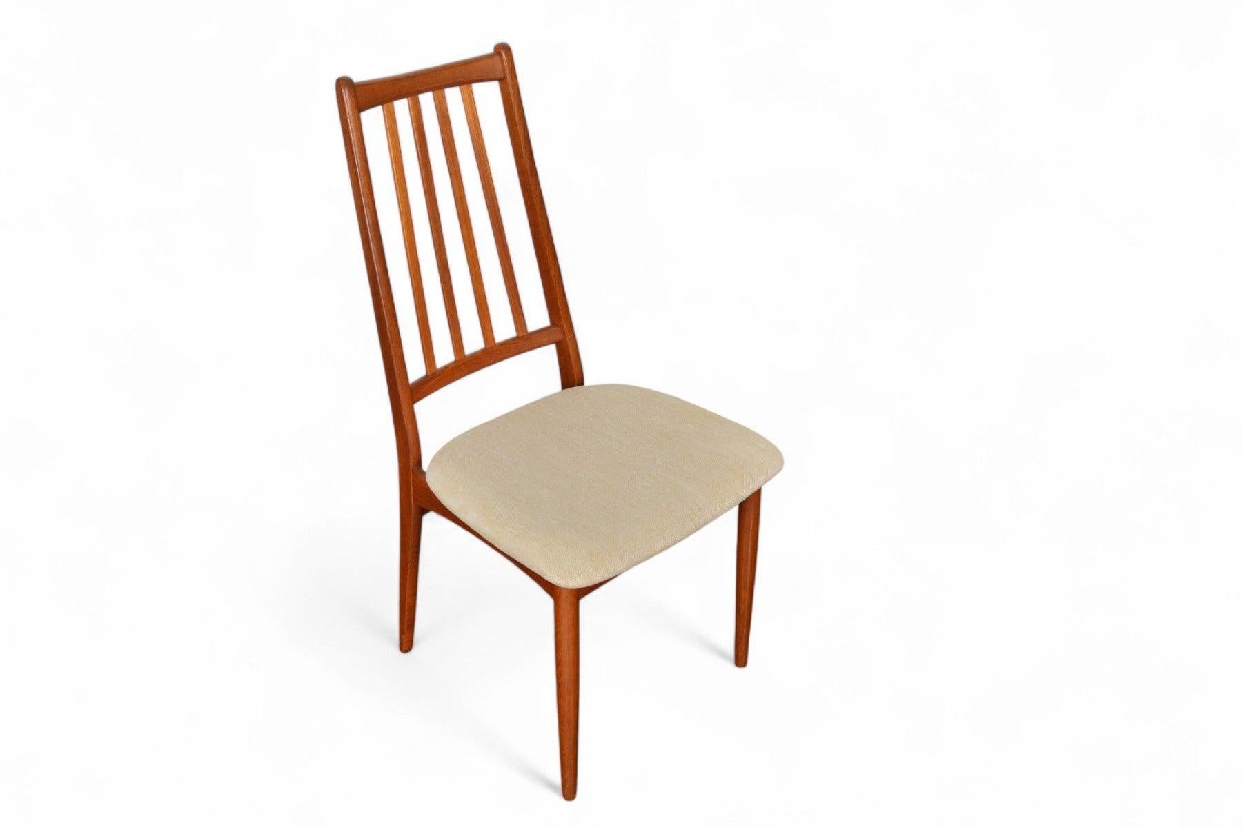 Laine Ensemble de huit chaises de salle à manger danoises à dossier haut en teck en vente