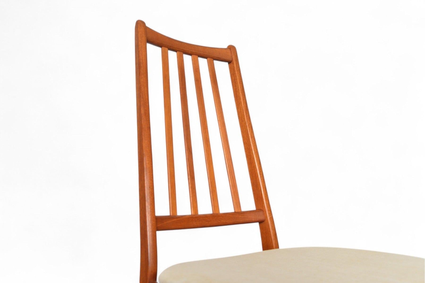 Ensemble de huit chaises de salle à manger danoises à dossier haut en teck en vente 2