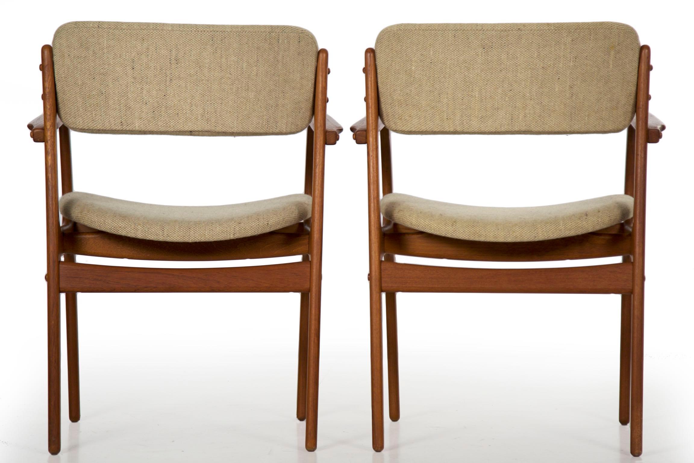 Set of Eight Danish Mid Century Erik Buch for O.D. Møbler Dining Chairs In Good Condition In Shippensburg, PA