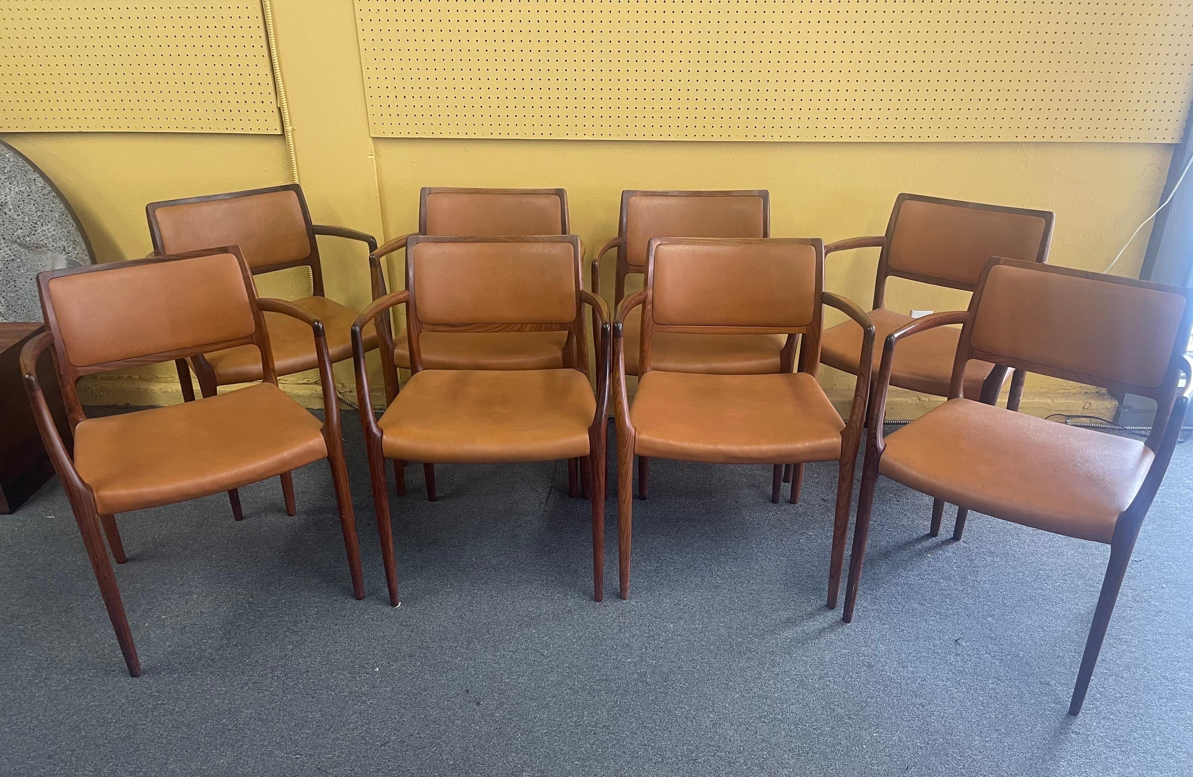 Set of Eight Danish Modern Rosewood Model 65 Arm Chairs by Niels Moller In Good Condition In San Diego, CA