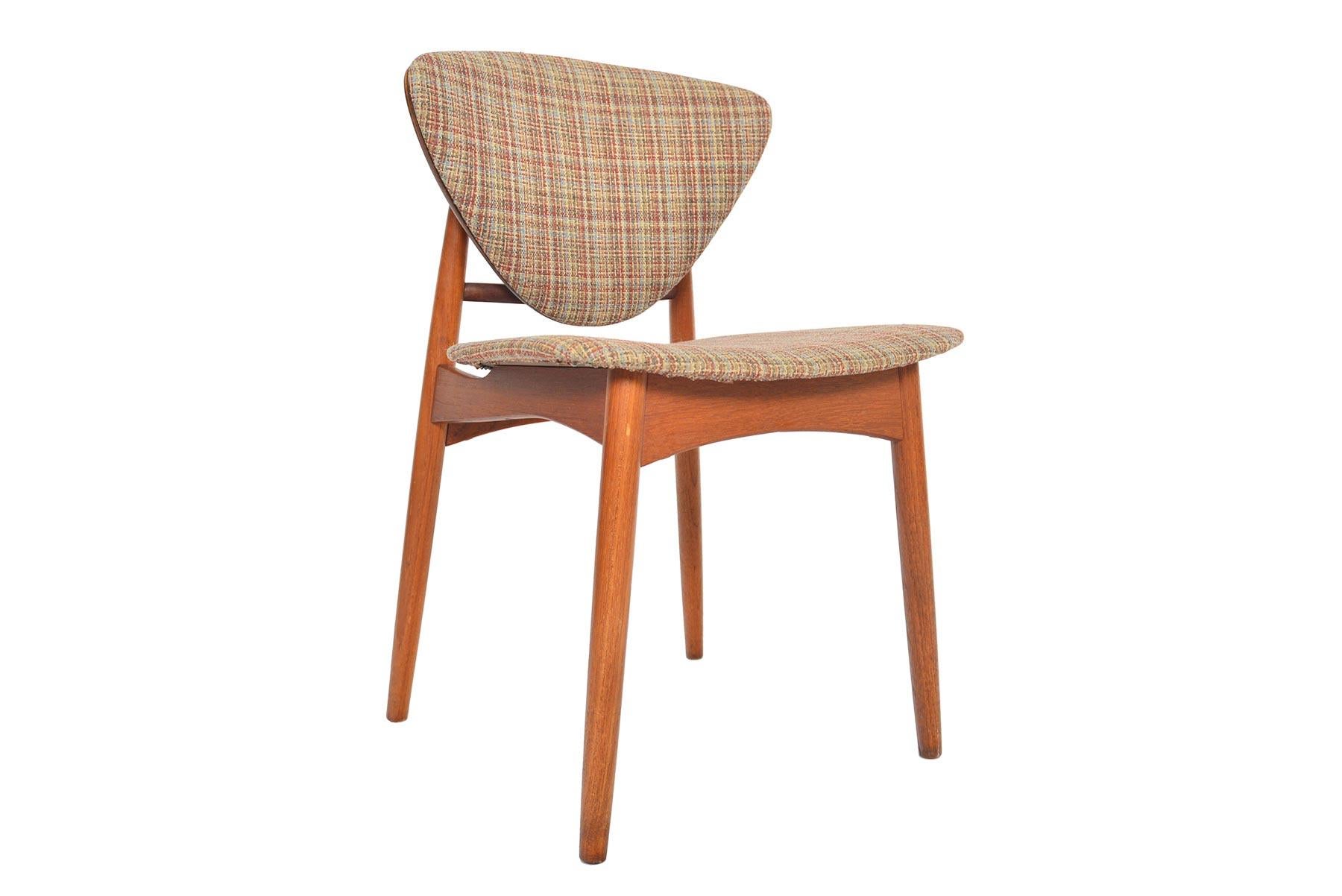 20th Century Set of Eight Danish Modern Shield Back Midcentury Dining Chairs in Teak