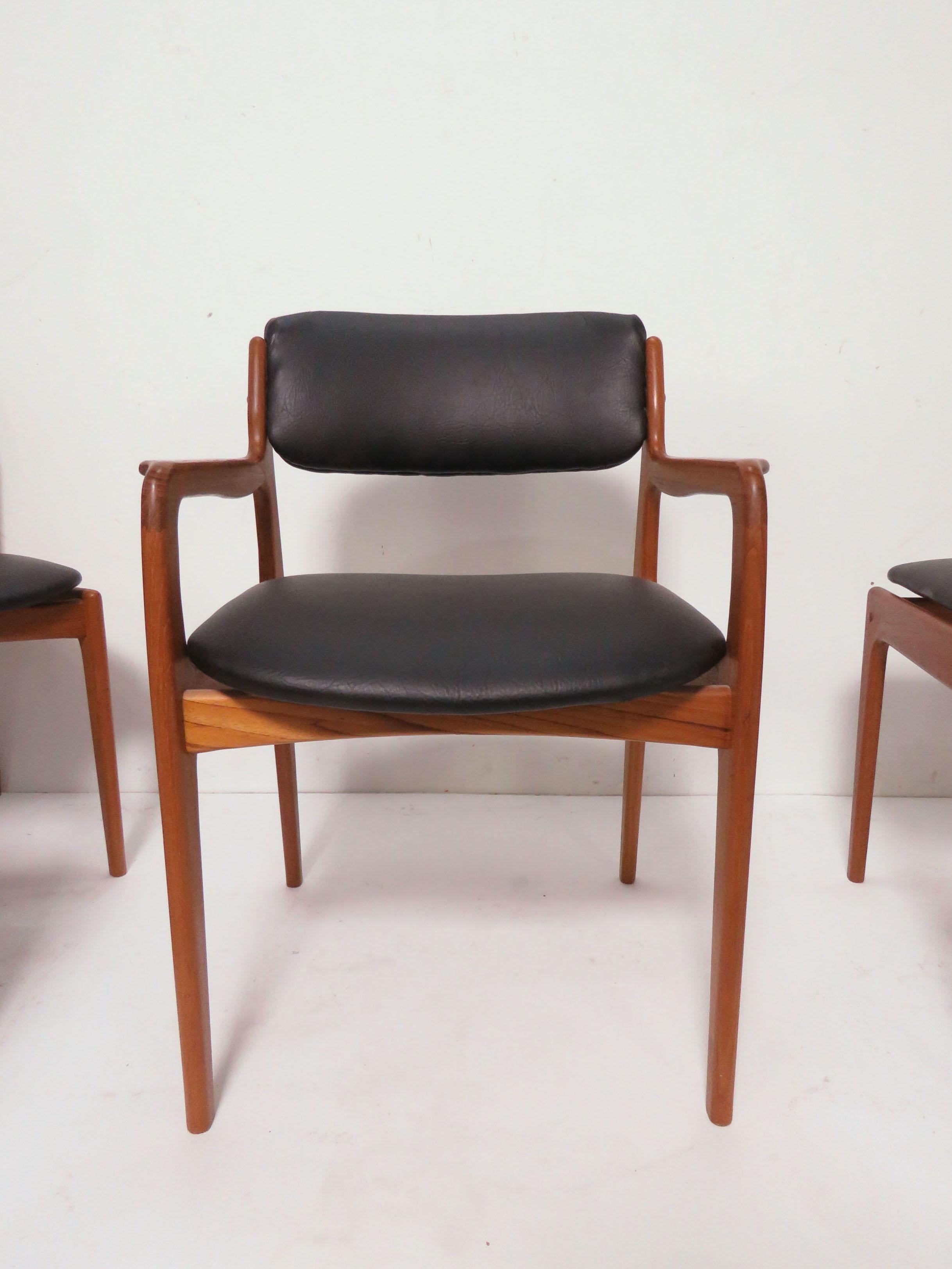 Set of Eight Danish Modern Teak Dining Chairs in Style of Erik Buch, circa 1970s In Good Condition In Peabody, MA