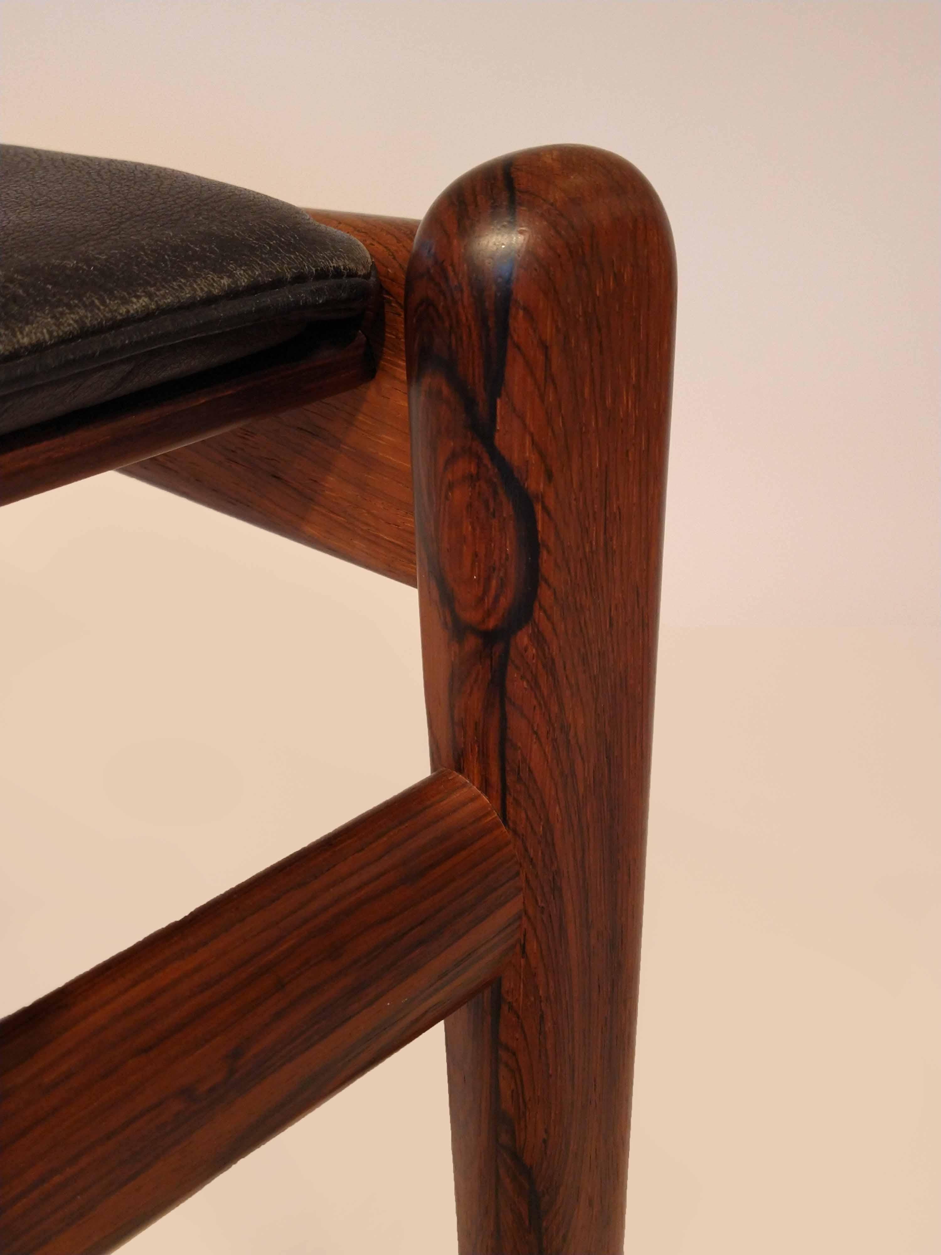 Set of Eight Danish Rosewood Chairs by Kai Lyngfeldt for Søren Willadsen In Good Condition In London, GB