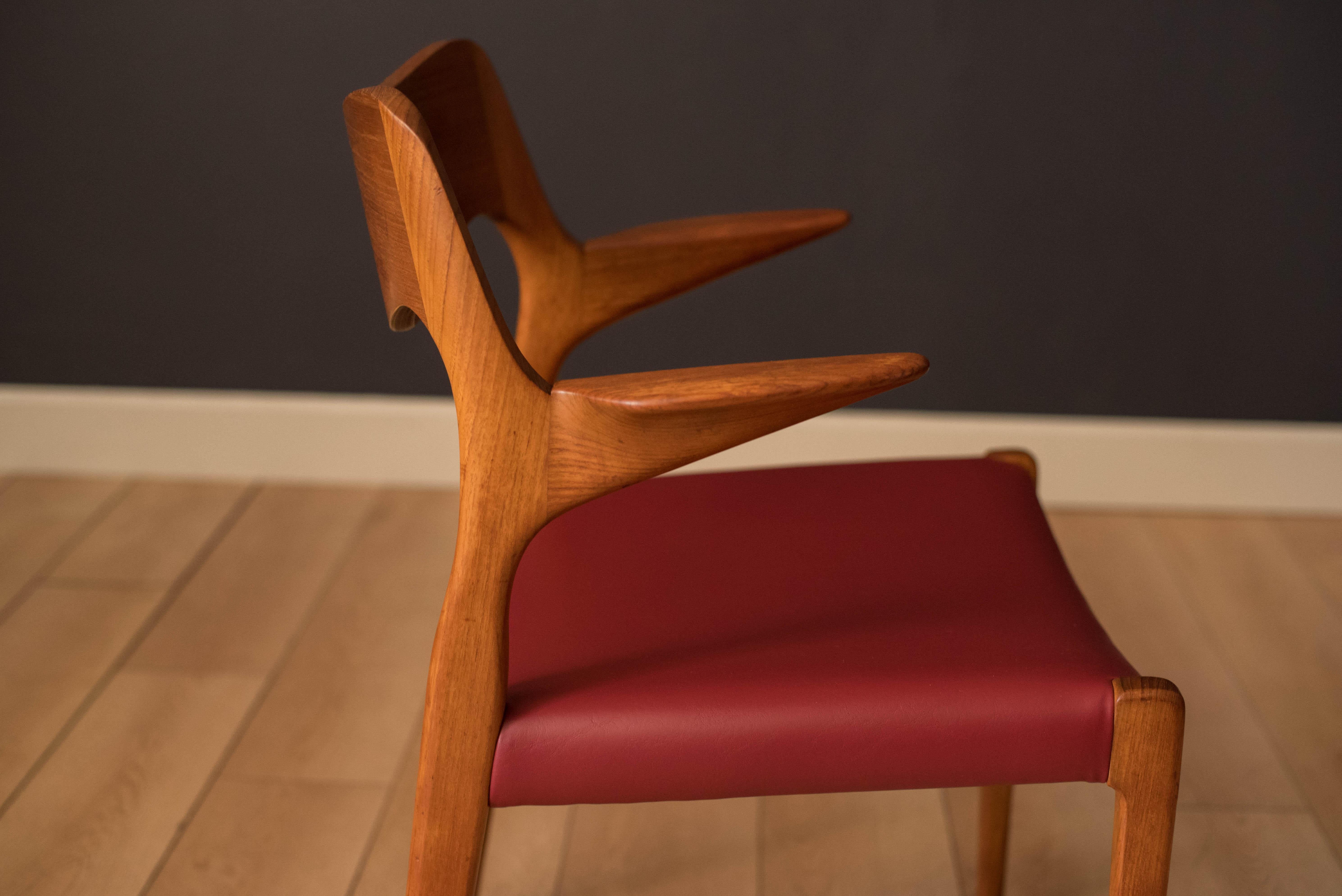 Set of Eight Danish Teak Niels Moller Dining Chairs In Good Condition In San Jose, CA