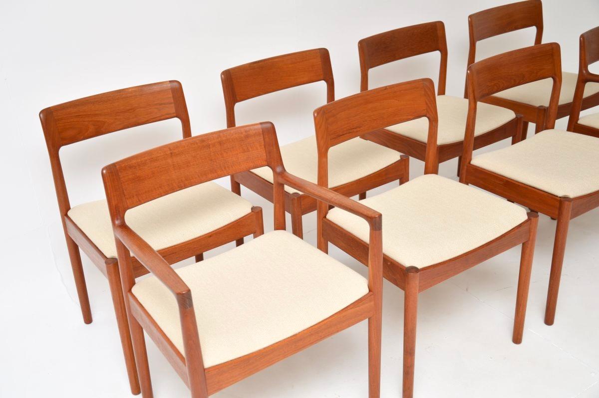 Satz von acht dänischen Vintage-Esszimmerstühlen aus Teakholz von Johannes Norgaard (Moderne der Mitte des Jahrhunderts) im Angebot