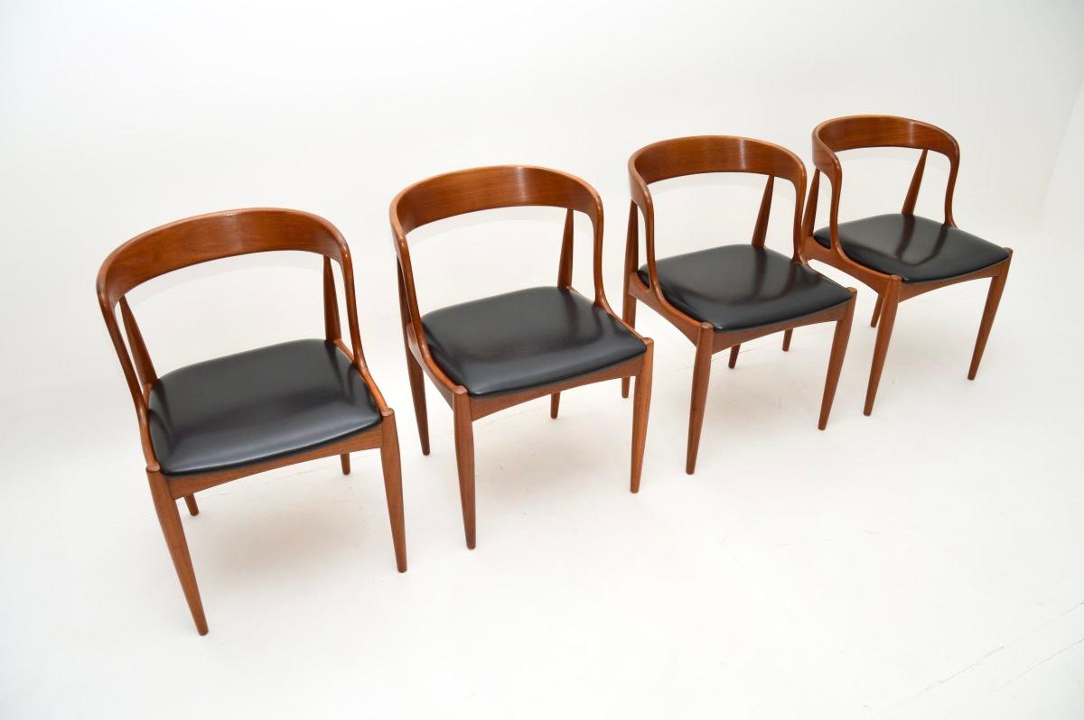 Mid-Century Modern Ensemble de huit chaises de salle à manger danoises en teck vintage par Johannes Andersen en vente