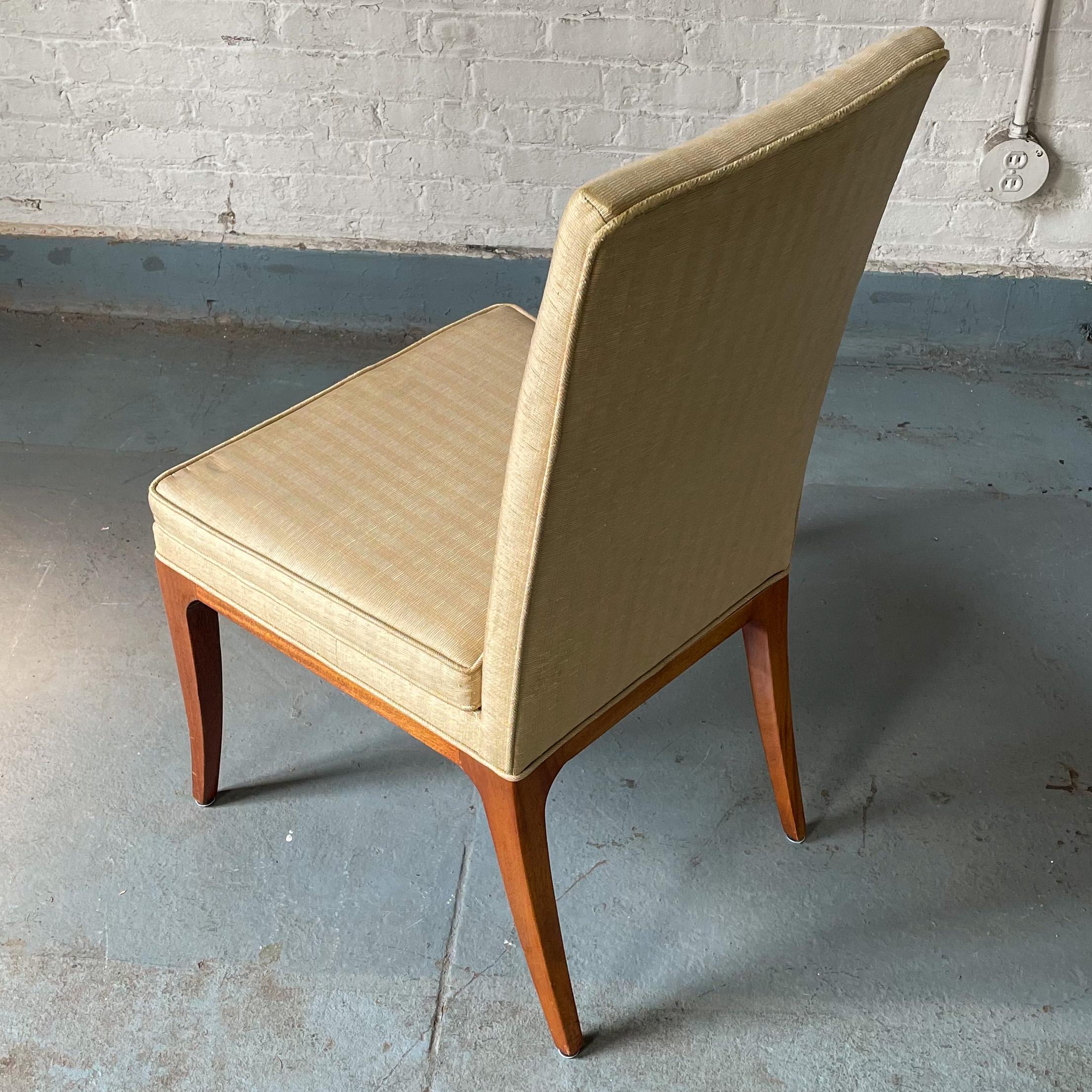 Set of Eight Dining Chairs Attributed to Directional In Good Condition For Sale In New York, NY