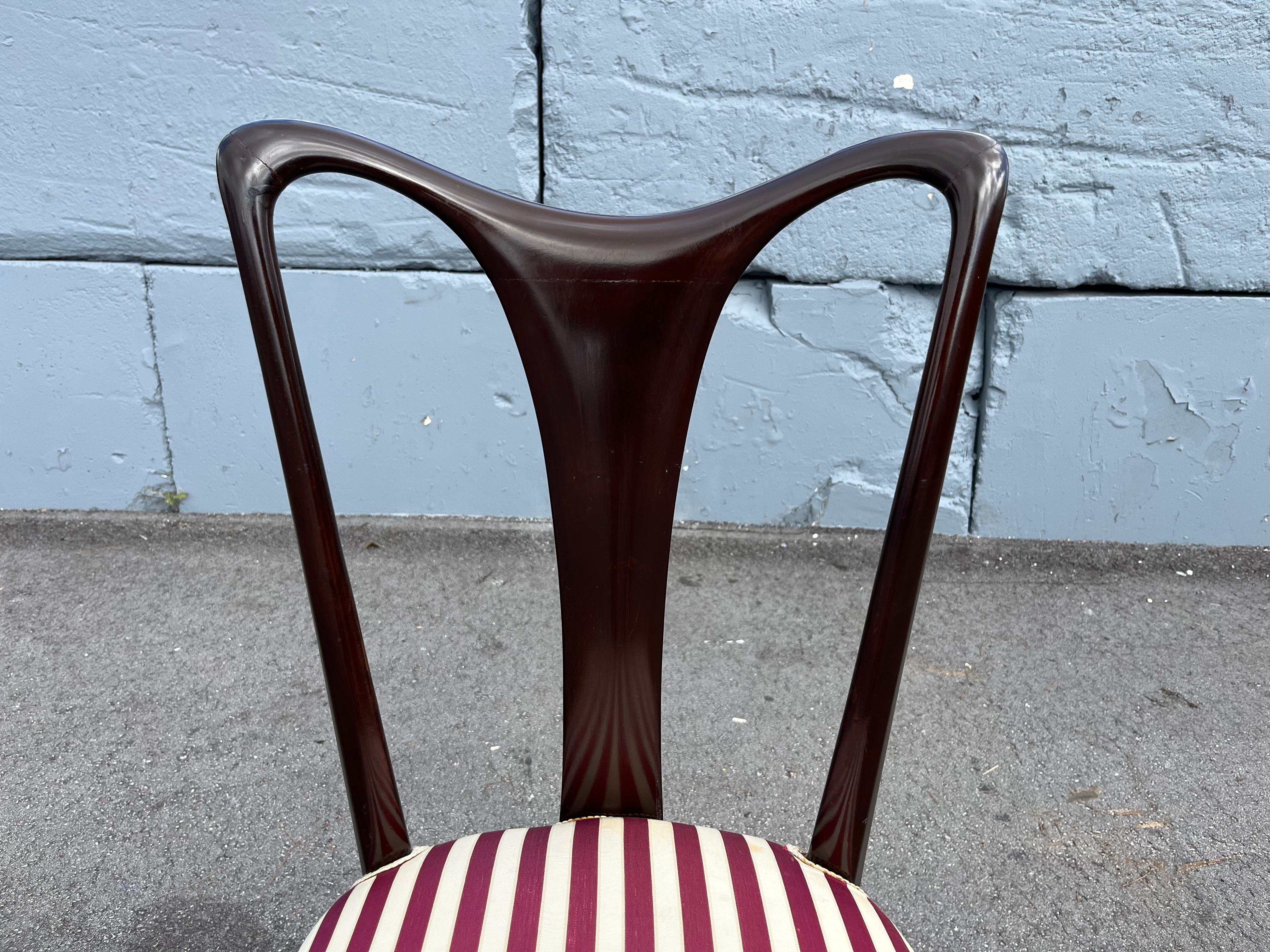 Satz von acht Esszimmerstühlen, Osvaldo Borsani zugeschrieben, Italien 1950er Jahre im Angebot 5