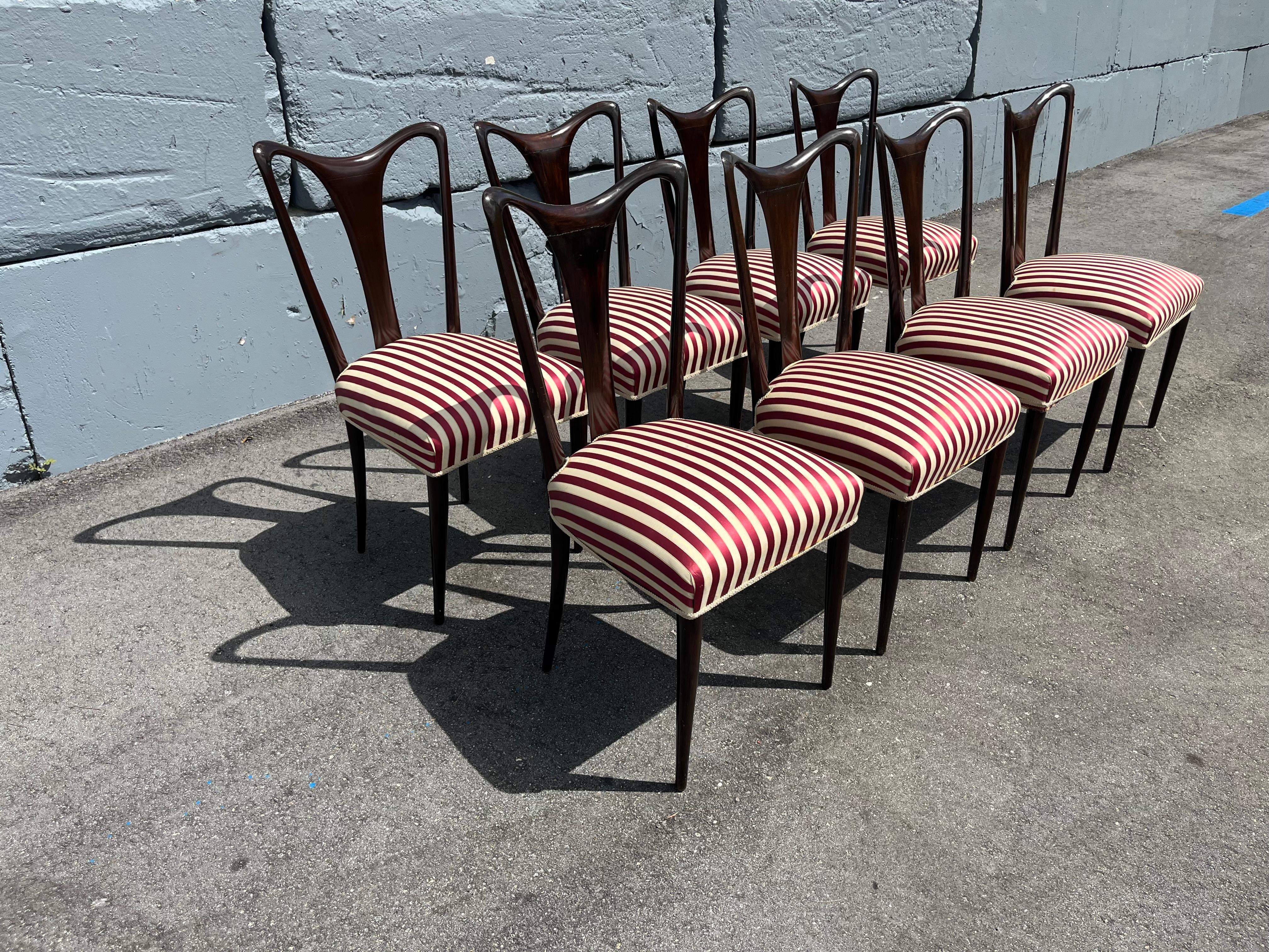 Satz von acht Esszimmerstühlen, Osvaldo Borsani zugeschrieben, Italien 1950er Jahre im Zustand „Gut“ im Angebot in Miami, FL