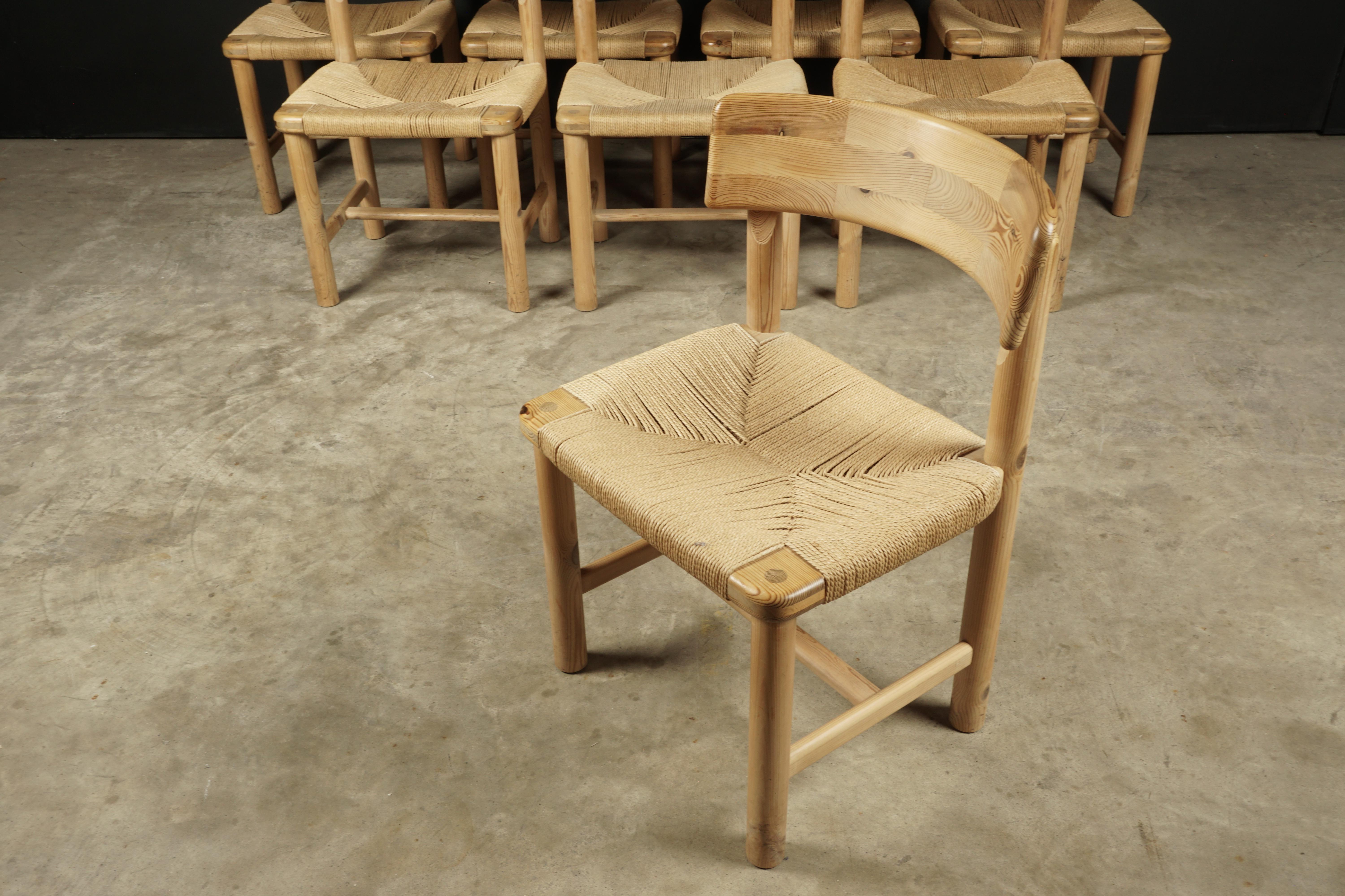 European Set of Eight Dining Chairs Attributed to Renier Daumiller, Denmark, circa 1970