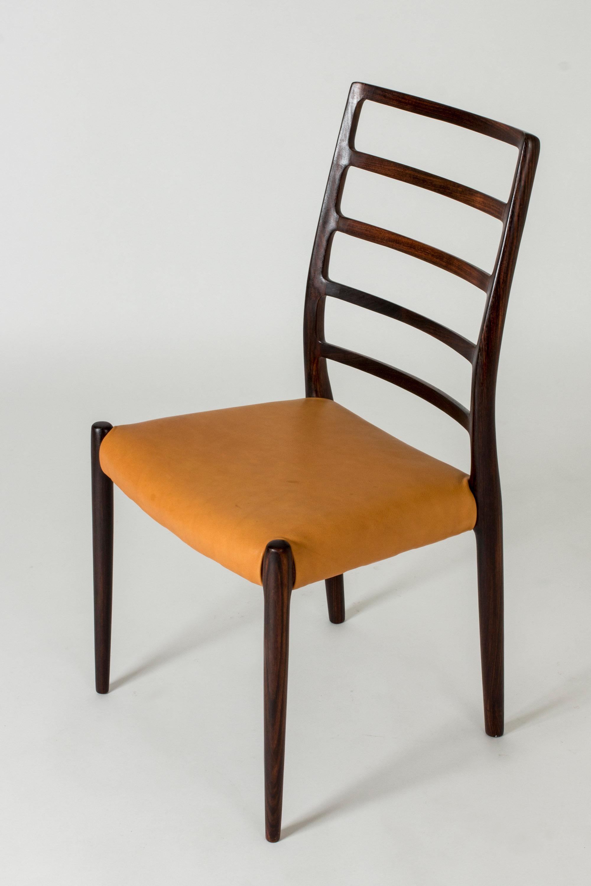 Set di otto sedie da pranzo di Niels O. Møller, Danimarca, anni '50 In condizioni buone in vendita a Stockholm, SE