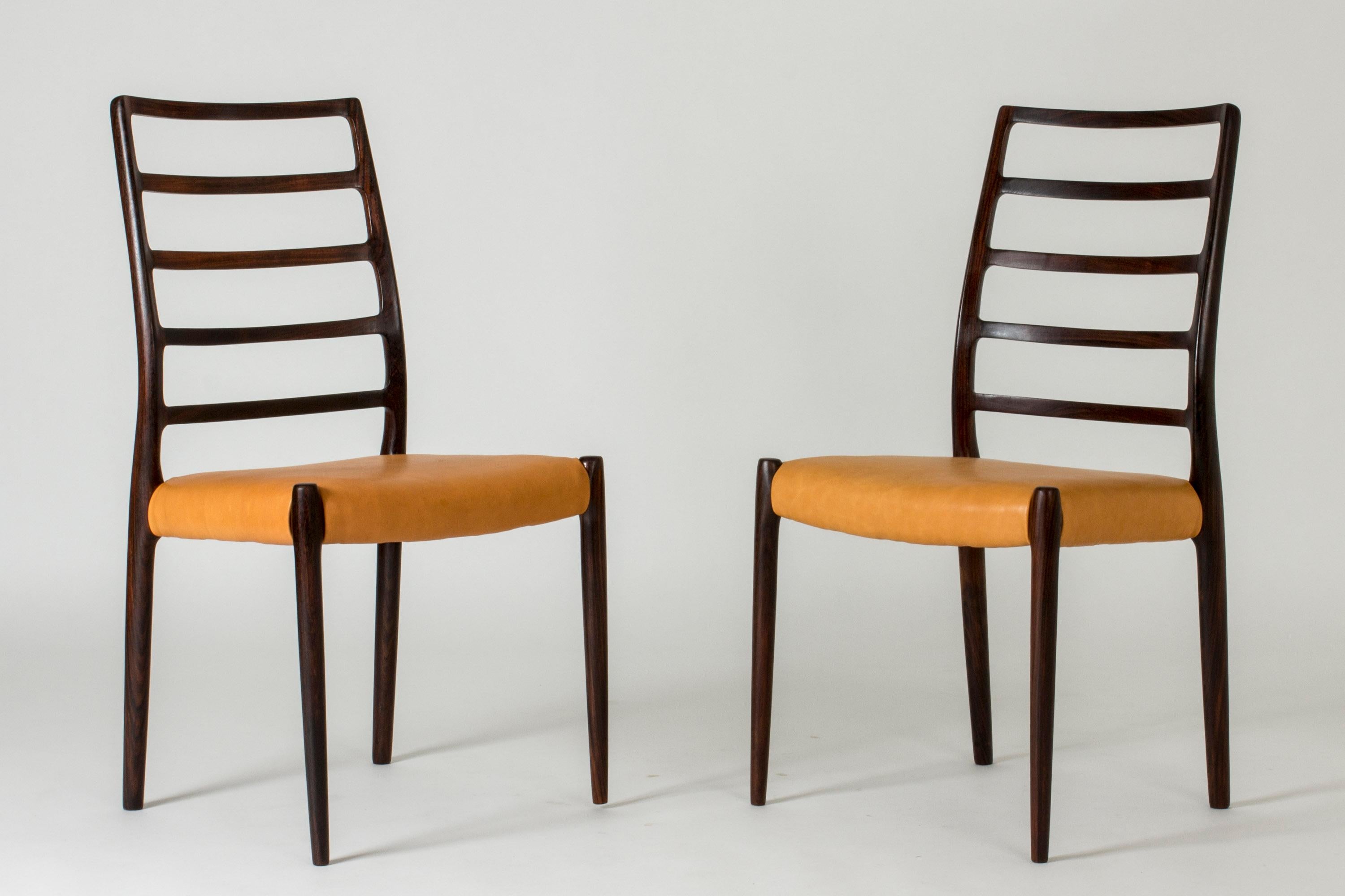 Set di otto sedie da pranzo di Niels O. Møller, Danimarca, anni '50 in vendita 1