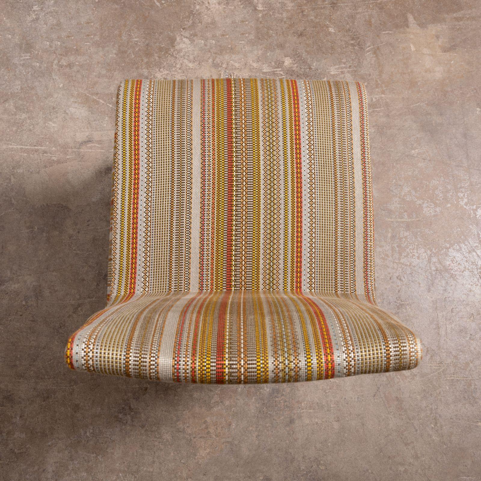 Satz von acht Esszimmerstühlen von Pierre Paulin für Ligne Roset im Angebot 6