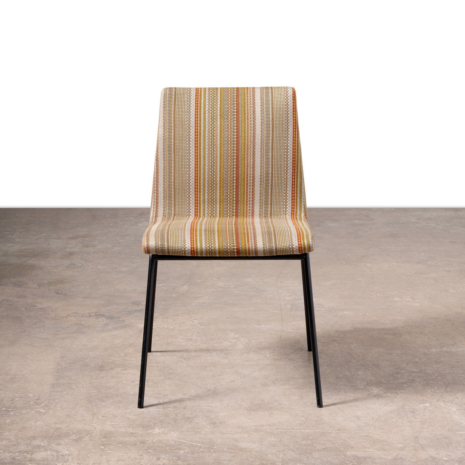 Satz von acht Esszimmerstühlen von Pierre Paulin für Ligne Roset im Zustand „Hervorragend“ im Angebot in Dallas, TX