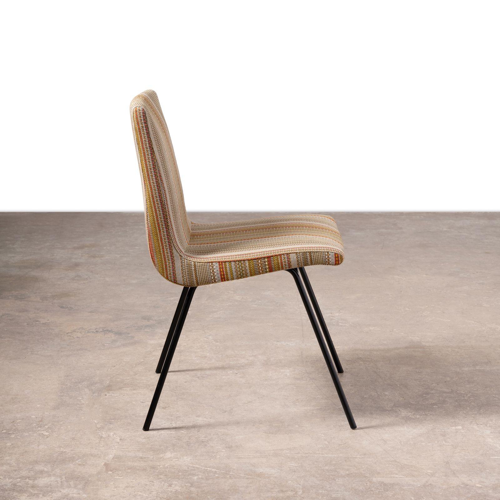 Satz von acht Esszimmerstühlen von Pierre Paulin für Ligne Roset im Angebot 1