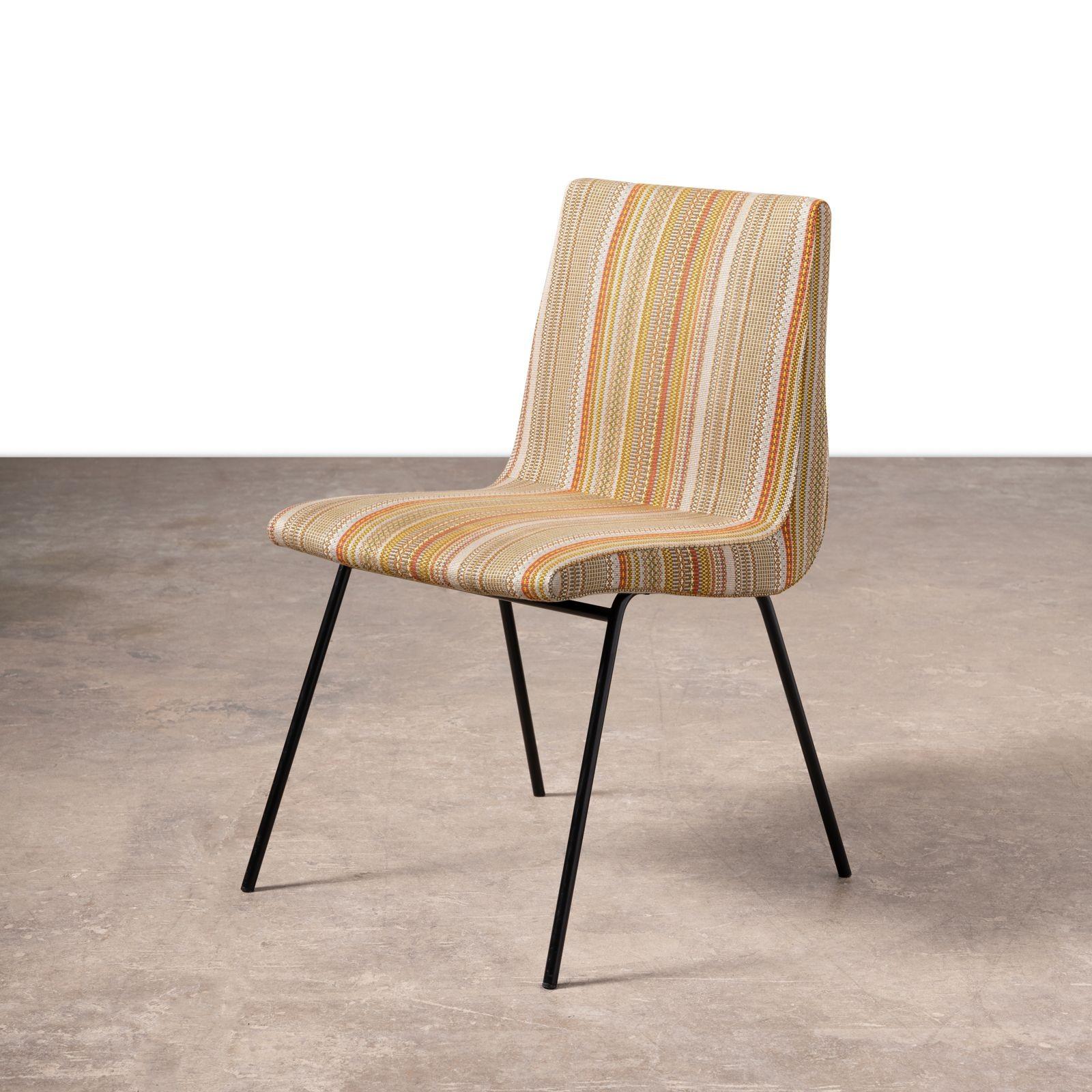 Satz von acht Esszimmerstühlen von Pierre Paulin für Ligne Roset im Angebot 3