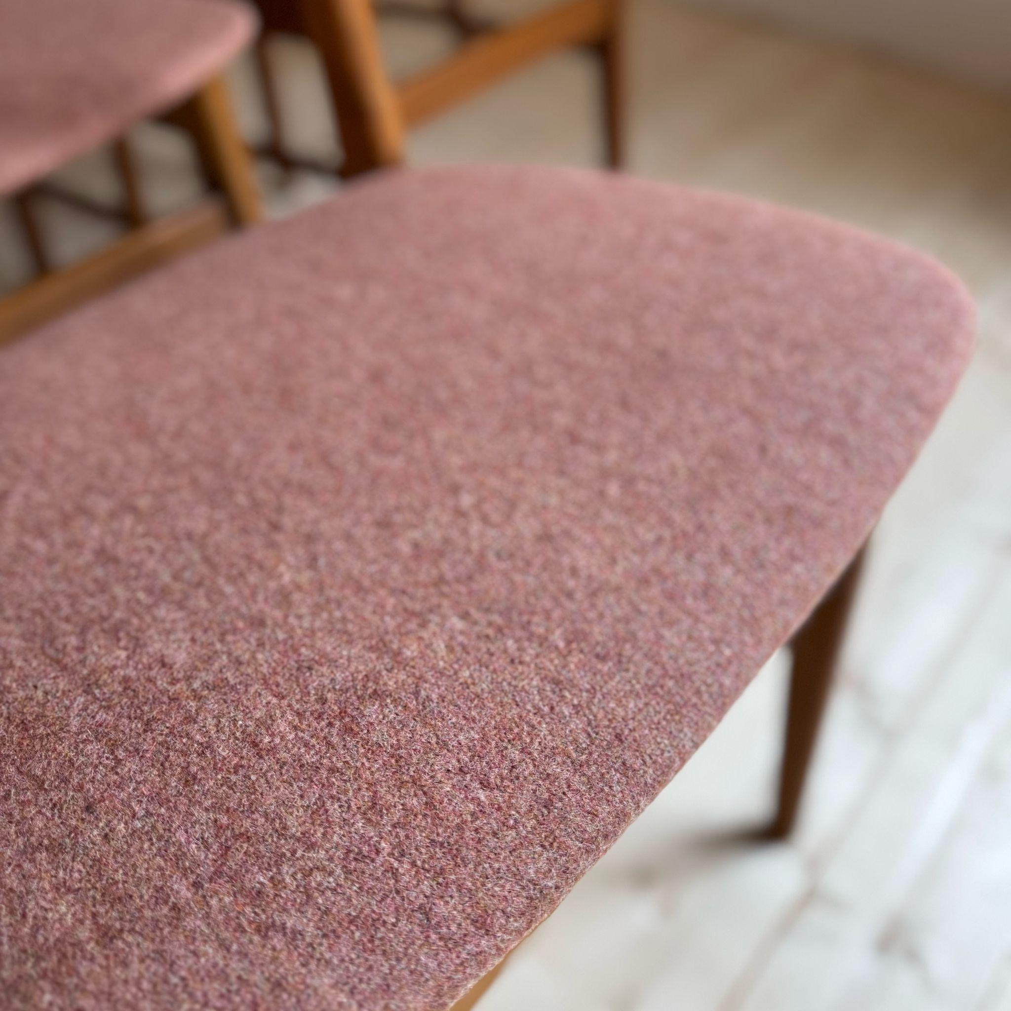 Mid-Century Modern Set of eight dining chairs, Farstrup Møbler model 210, Denmark 1960s
