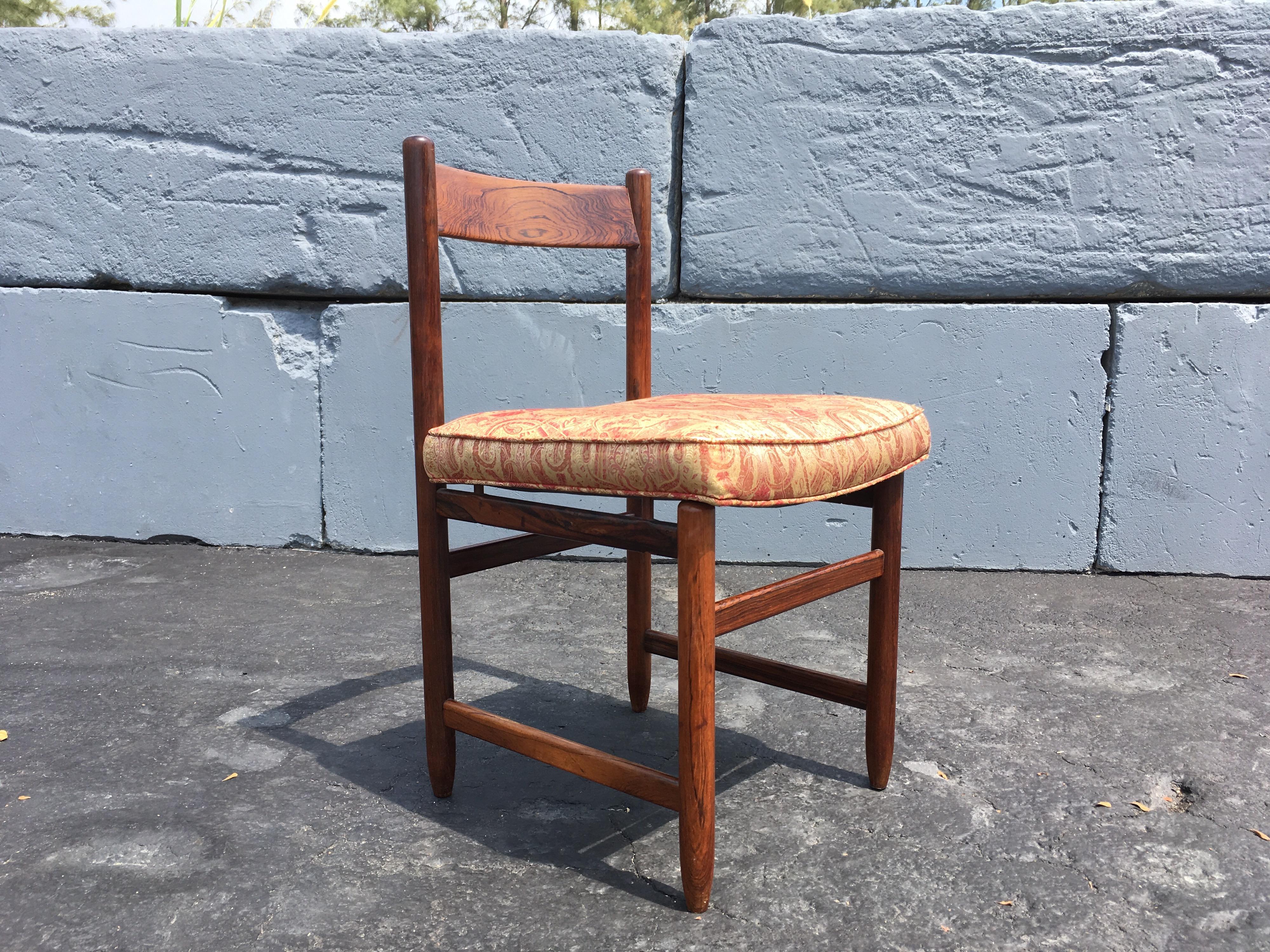 Set of Eight Dining Chairs in Solid Brazilian Rosewood by Sergio Rodrigues 5