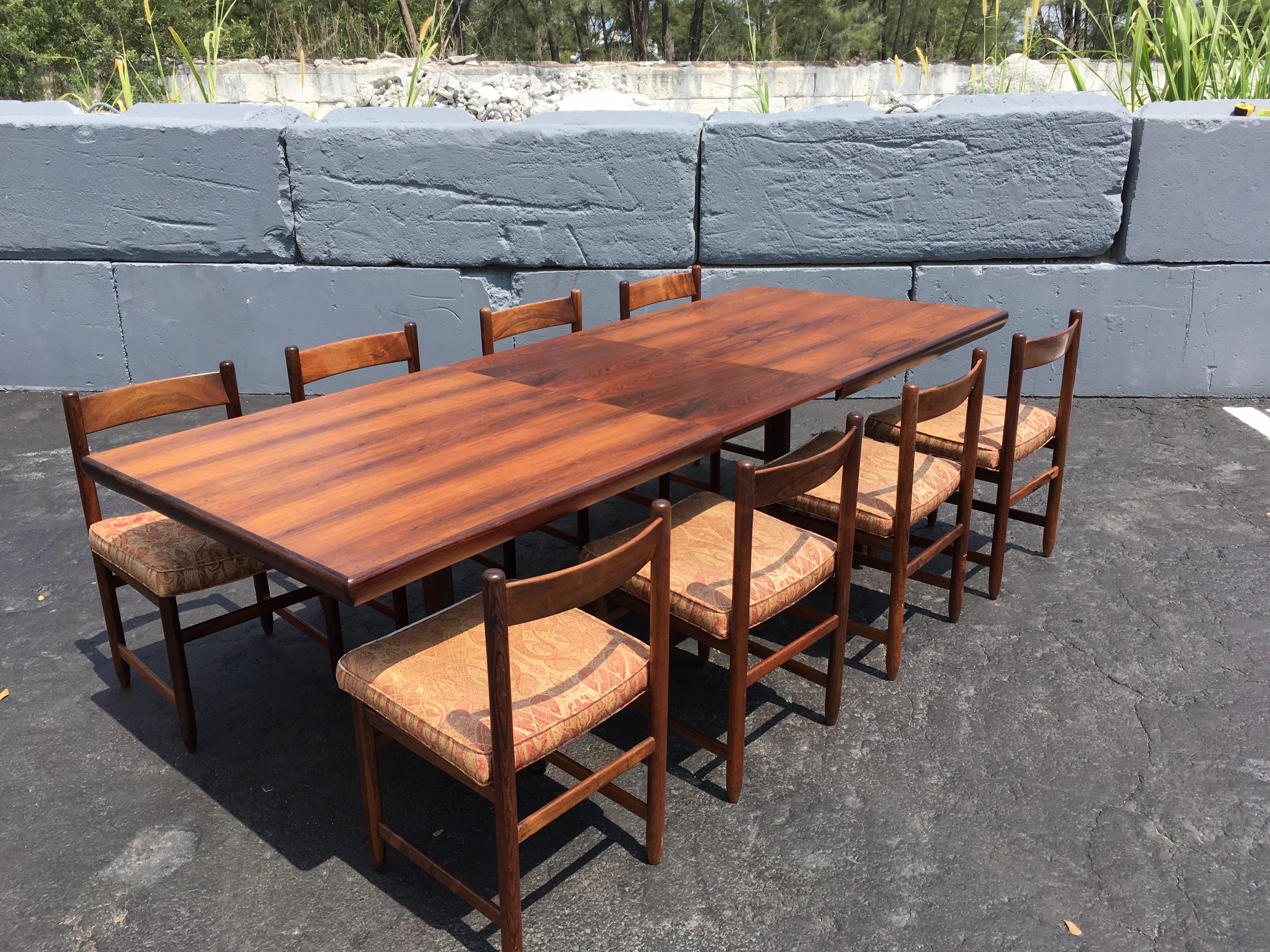 Mid-20th Century Set of Eight Dining Chairs in Solid Brazilian Rosewood by Sergio Rodrigues