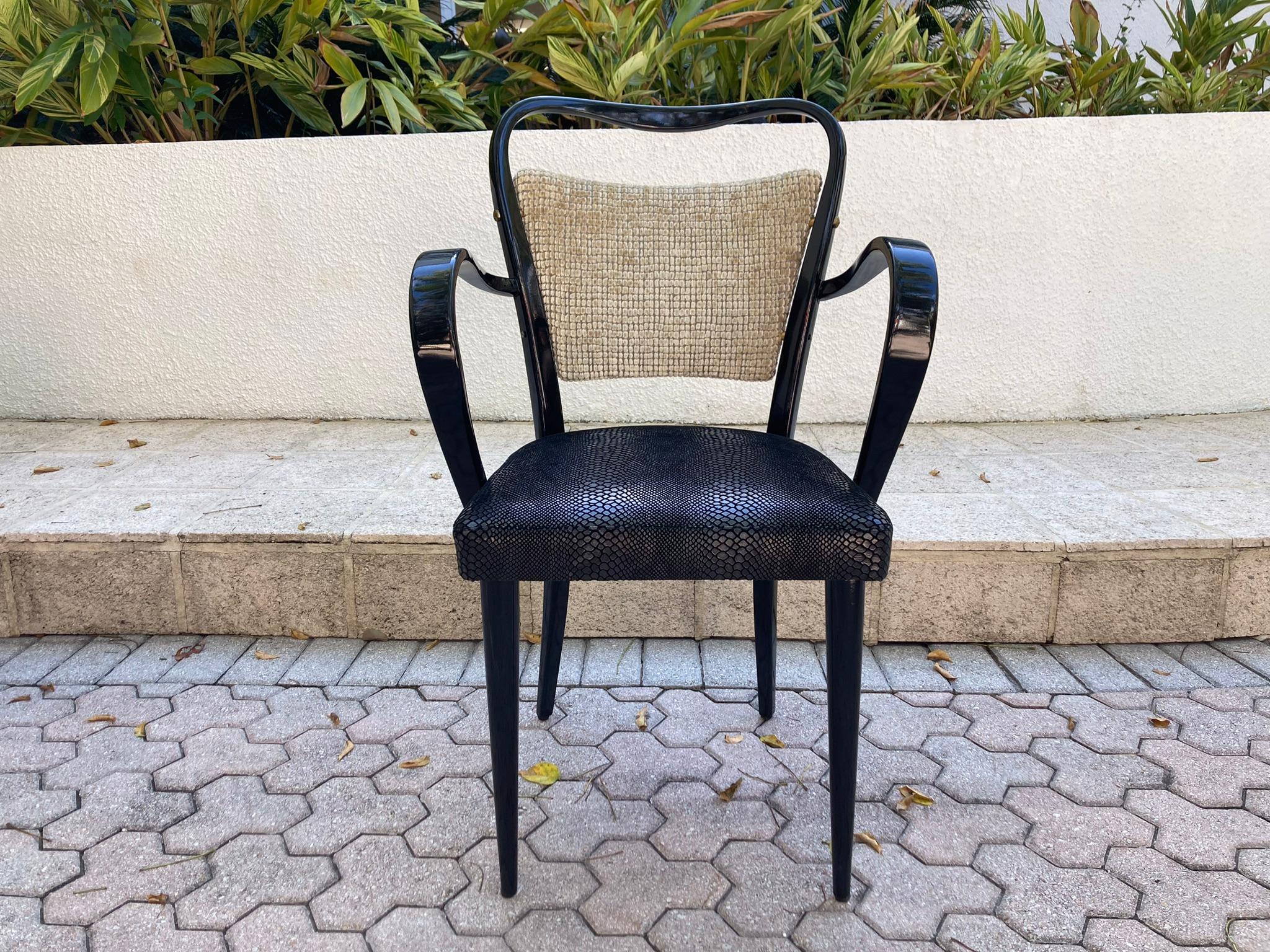 Set of Eight Dining Chairs, Italy 1950s, Carlo de Carli, Black, Brass In Good Condition In Miami, FL