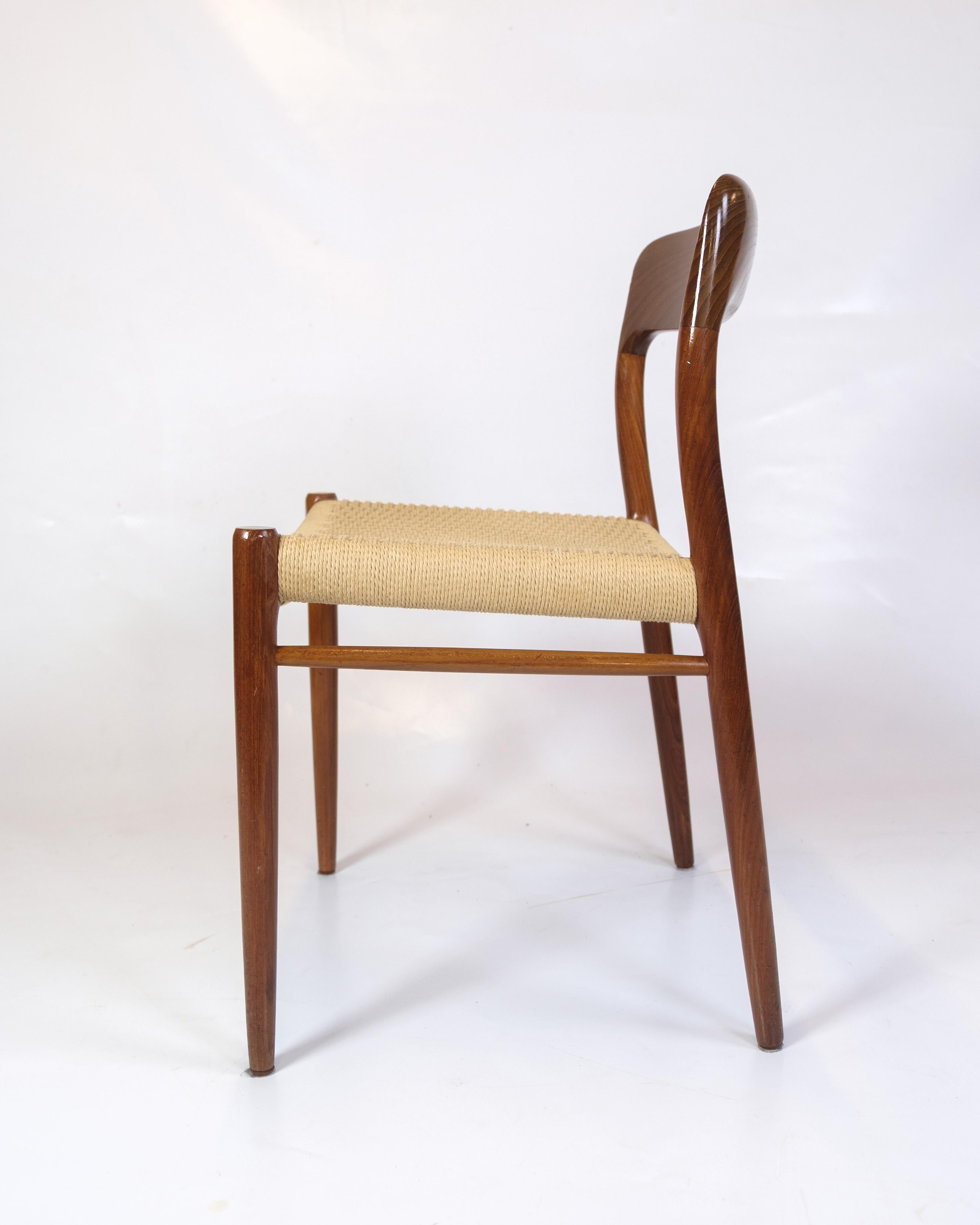 Set Of Eight Dining Chairs Model 75 In Teak & Paper Wicker By N.O Møller For Sale 1