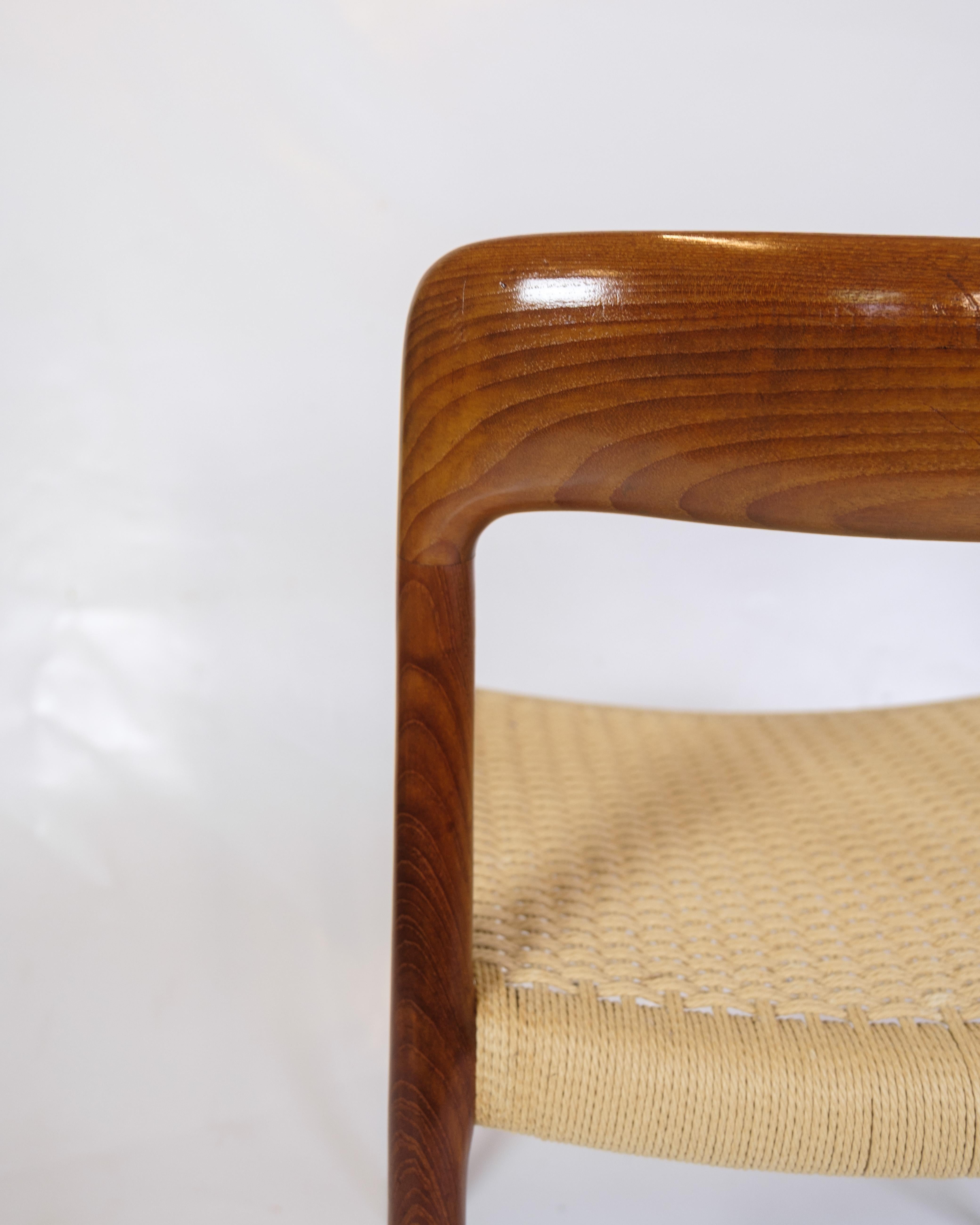 Set Of Eight Dining Chairs Model 75 In Teak & Paper Wicker By N.O Møller For Sale 3
