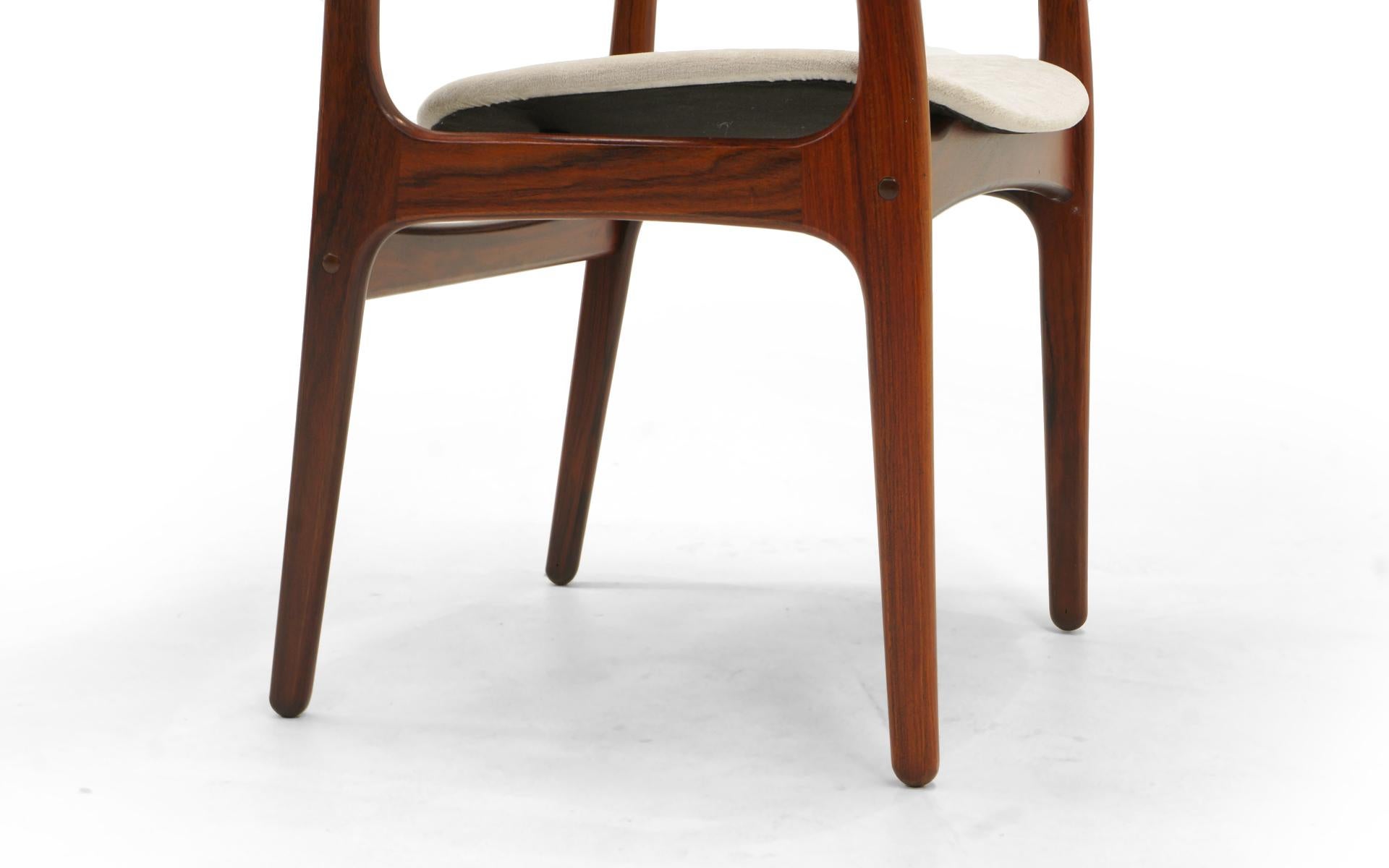 Set of Eight Dining Chairs, Rosewood by Danish Modern Designer Erik Buch 3
