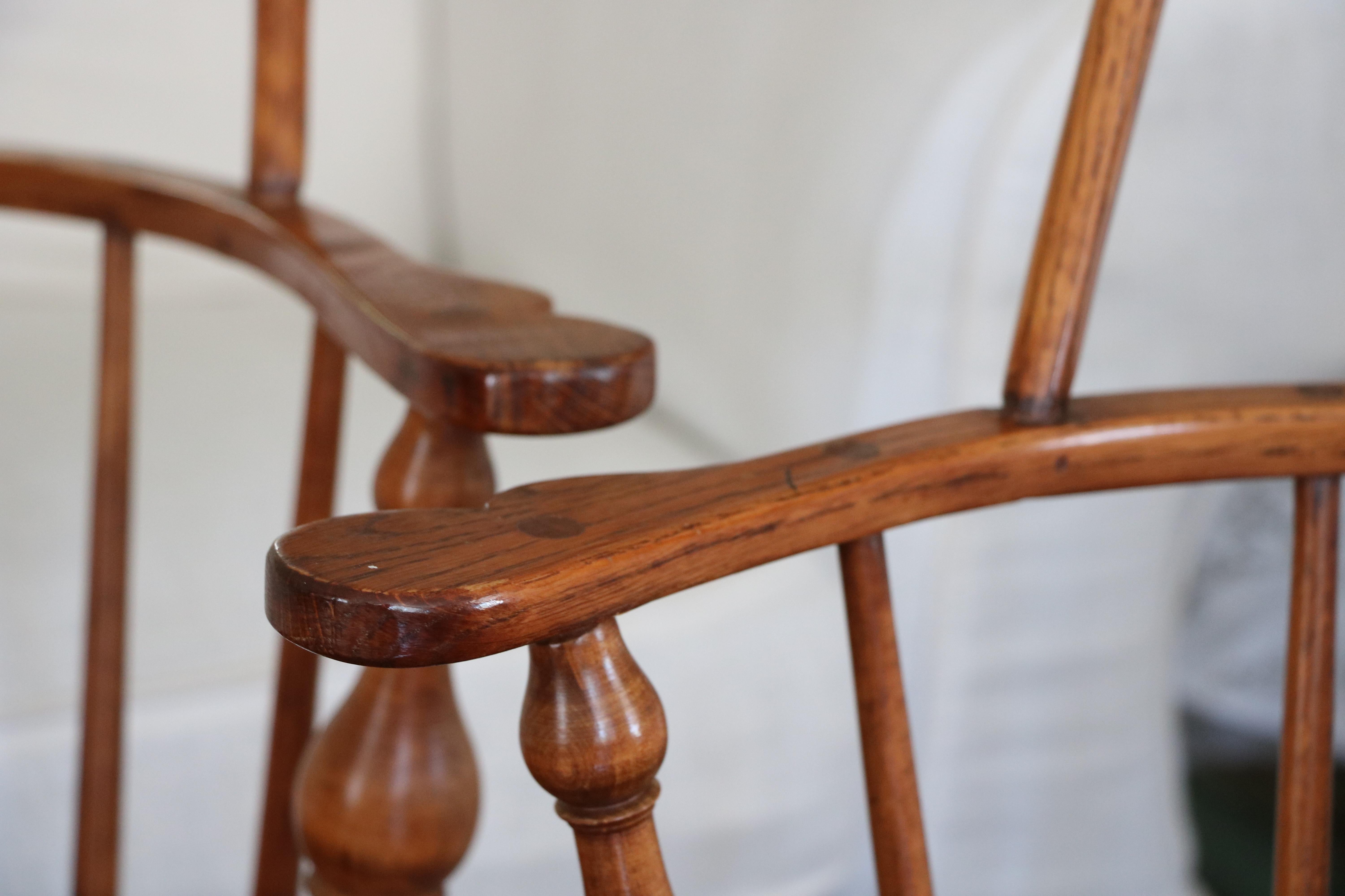 American Set of Eight D.R. Dimes Dining Windsor Chairs, Handcrafted and Stamped