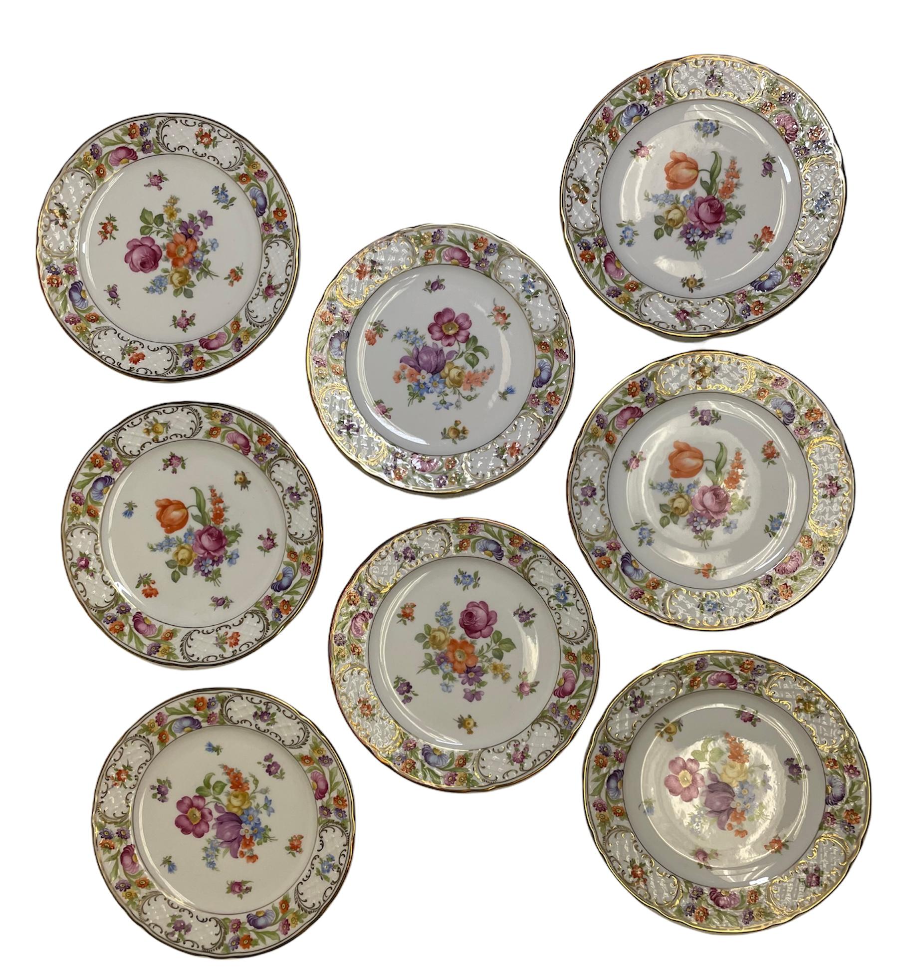 Set of Eight Dresden Flowers Empress Schumann Bavaria Salad Plates In Good Condition For Sale In Guaynabo, PR