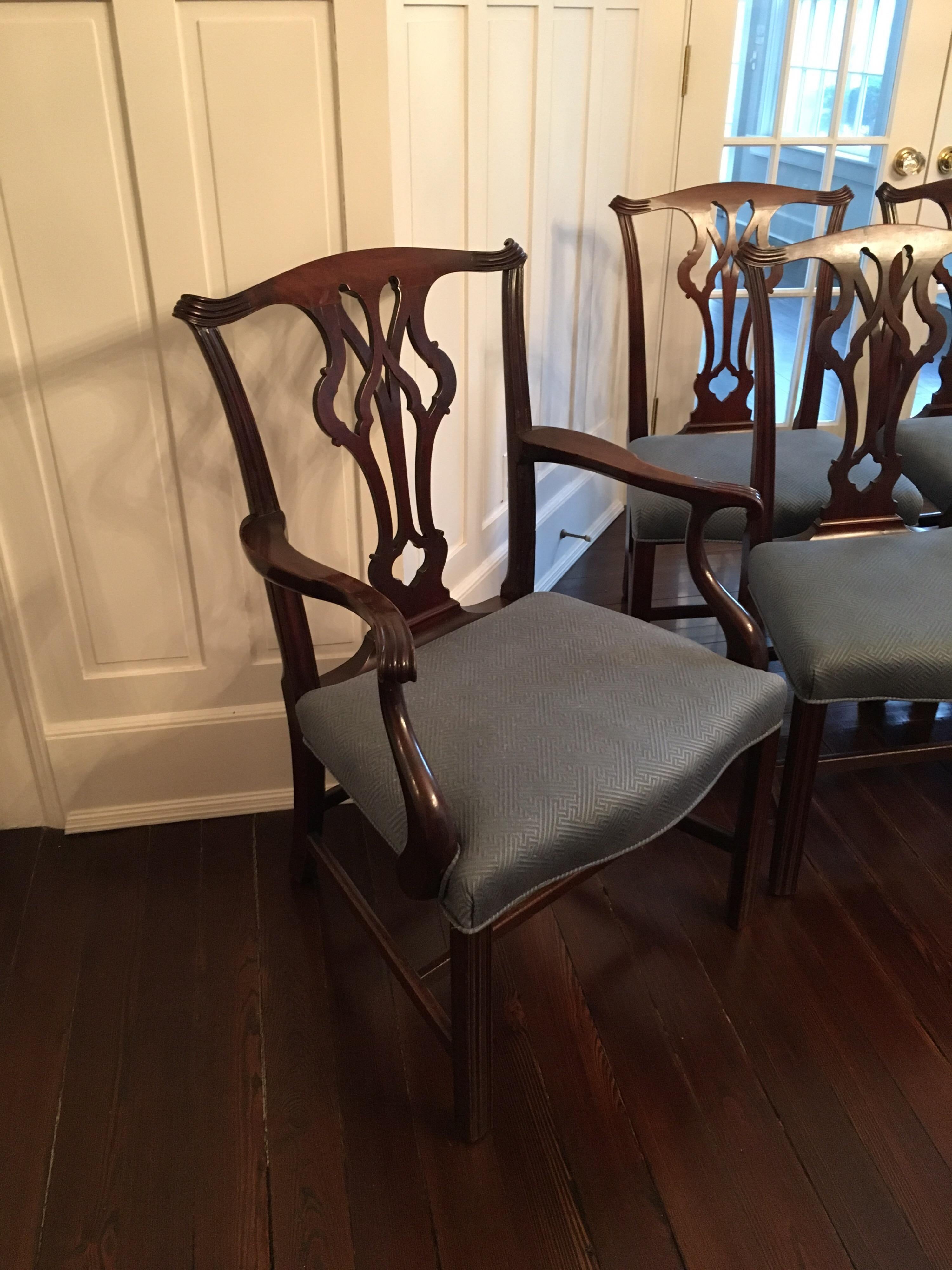 Set of Eight Early 20th Century Chippendale Style Dining Chairs In Good Condition In Southampton, NY