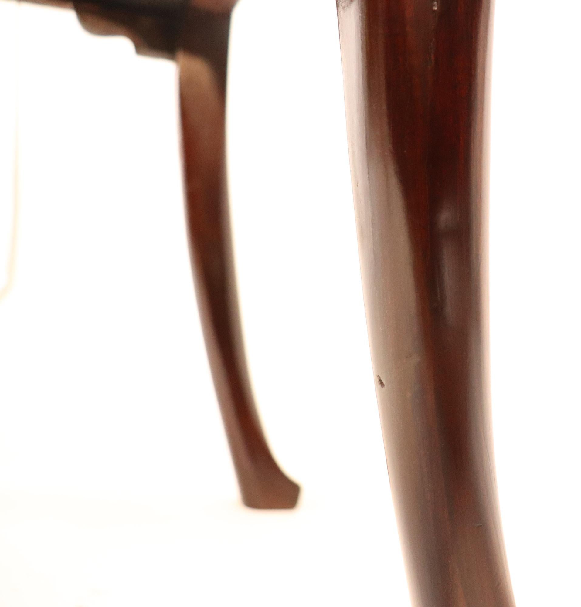 Set di otto sedie inglesi Edwardian Chippendale Revival in mogano in vendita 4