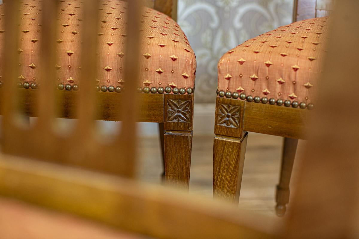Ensemble de huit chaises Empire en frêne de la fin du 19e siècle en vente 2