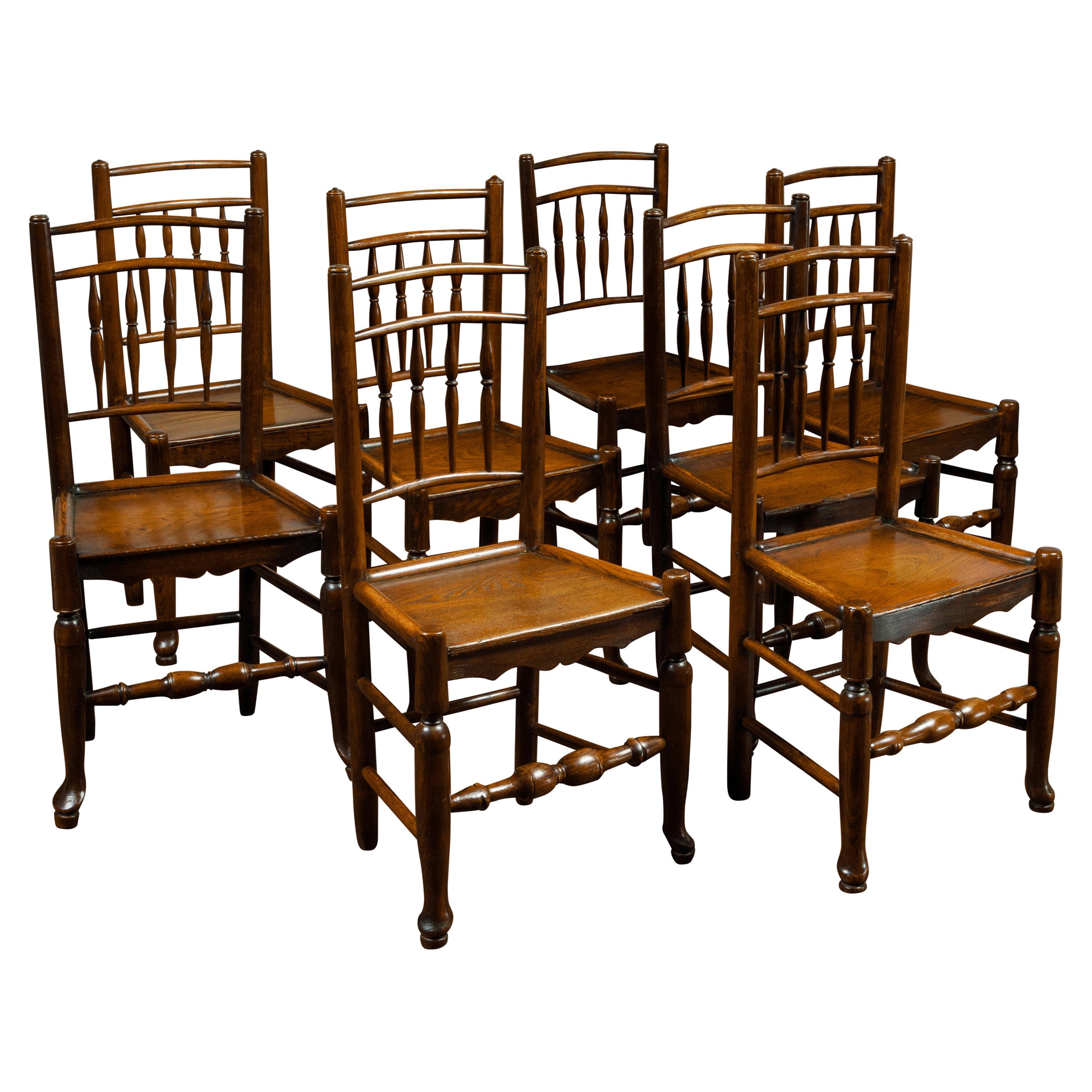 Set of Eight English 1880s Oak Dining Room Side Chairs with Spindle Motifs