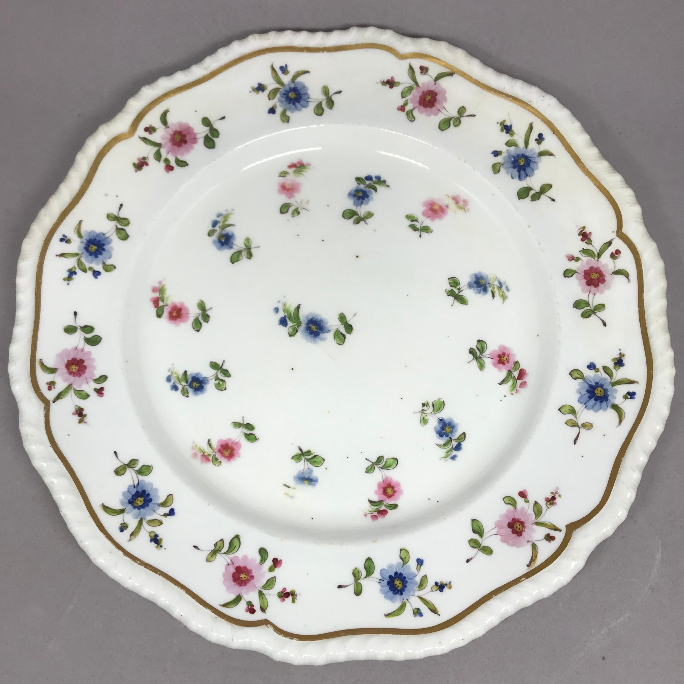 Set of Eight Blue and Pink Floral Plates In Good Condition For Sale In New York, NY