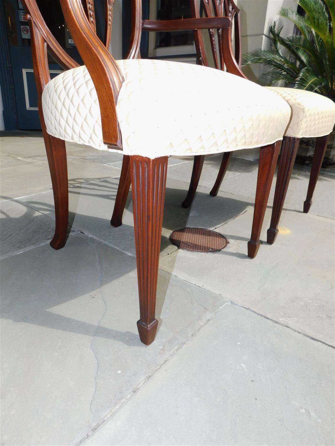 Set of Eight English Hepplewhite Mahogany Shield Back Dining Room Chairs C. 1840 In Excellent Condition In Charleston, SC
