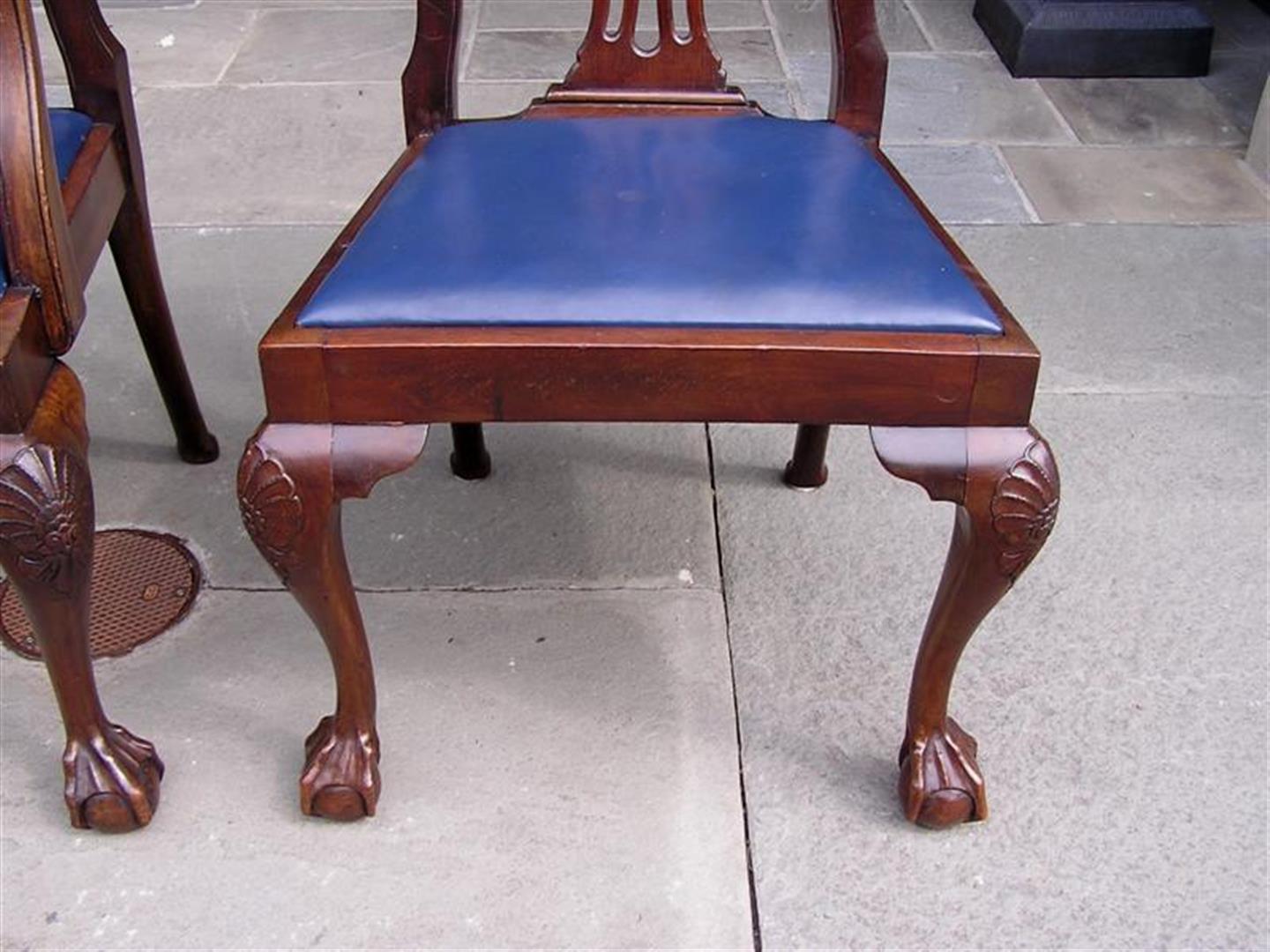 Mid-19th Century Set of Eight English Mahogany Dining Room Chairs with Leather Seats, Circa 1850 For Sale