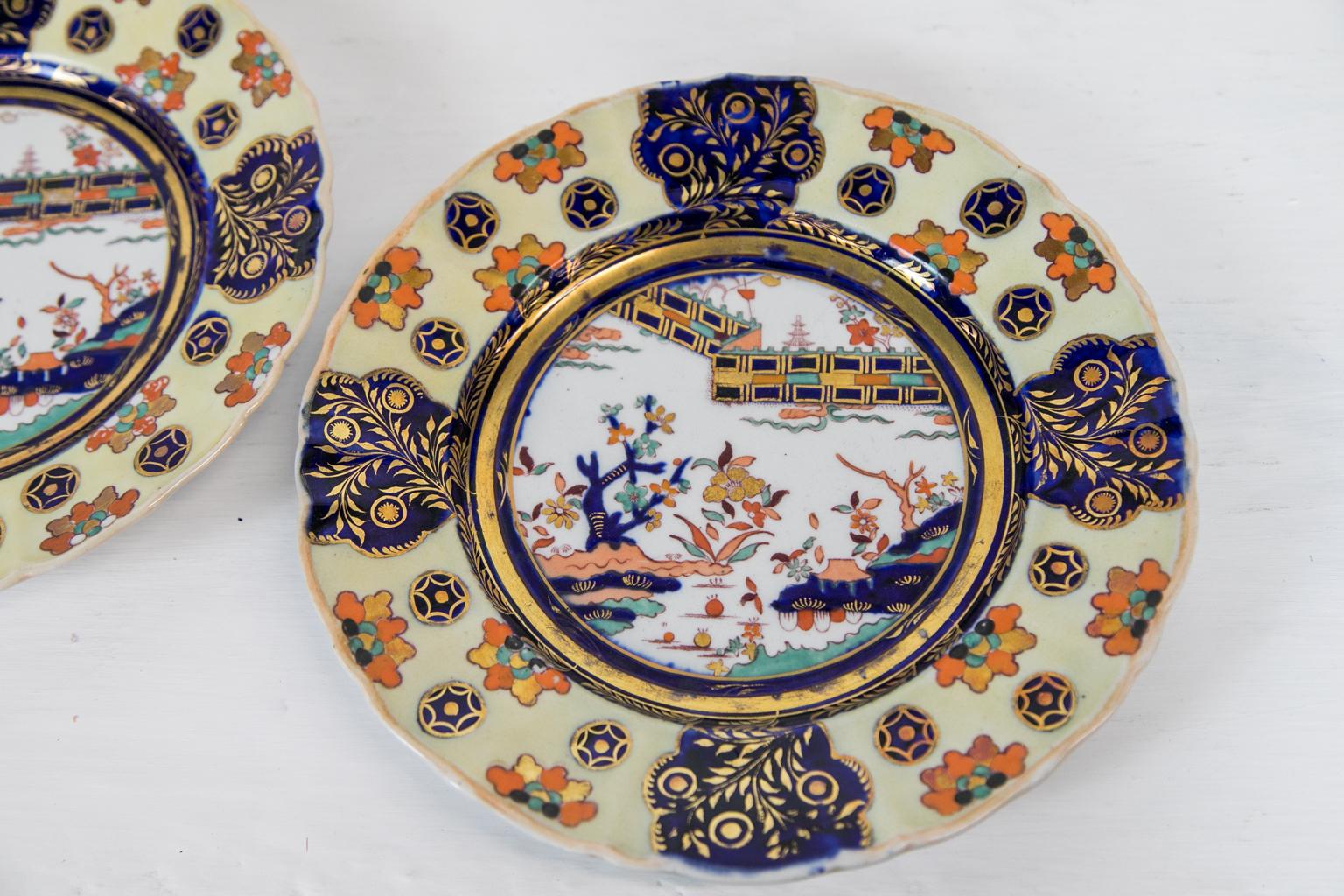 Ensemble de huit assiettes plates anglaises Mason's Ironstone en pierre de fer en vente 5