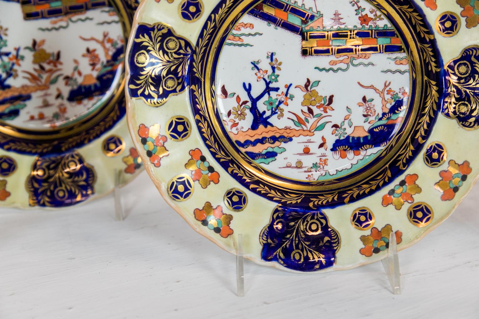Mid-19th Century Set of Eight English Mason's Ironstone Soup Plates For Sale