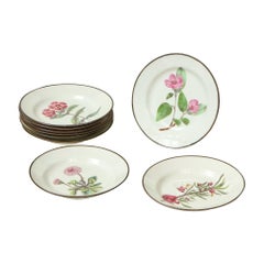 Serviergeschirr, Keramik, Silber und Glas aus Perlenware