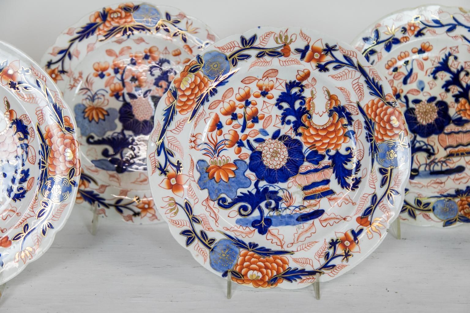 Set of Eight English Staffordshire Plates In Good Condition For Sale In Wilson, NC