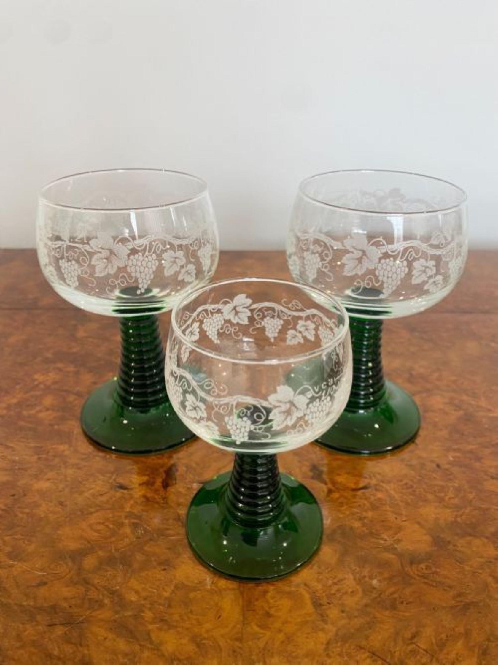 Set Of Eight Engraved Antique Wine Glasses In Good Condition For Sale In Ipswich, GB