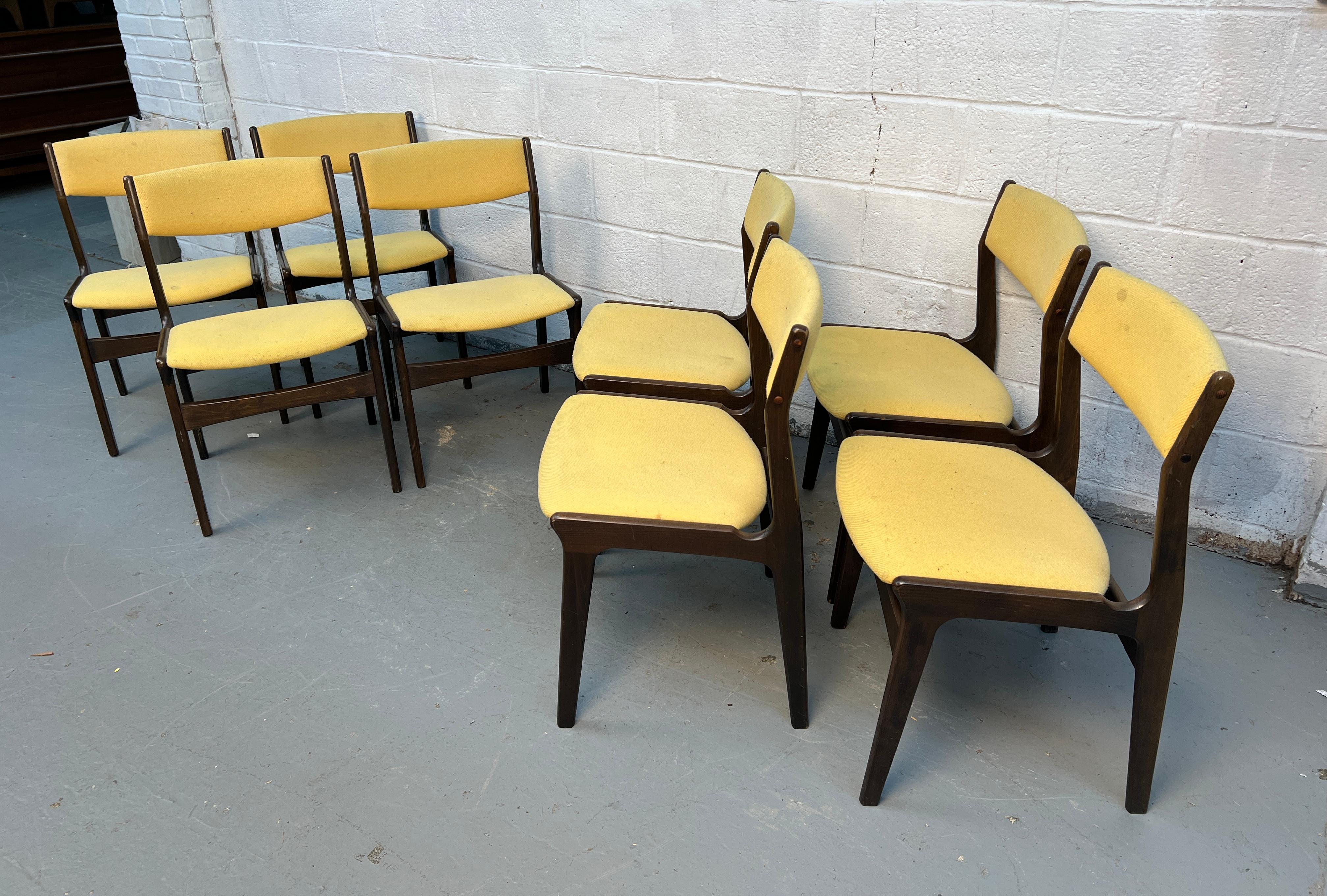 Set of Eight Erik Buch Vintage Dining Chairs by Nova Mobler of Denmark (Moderne der Mitte des Jahrhunderts) im Angebot